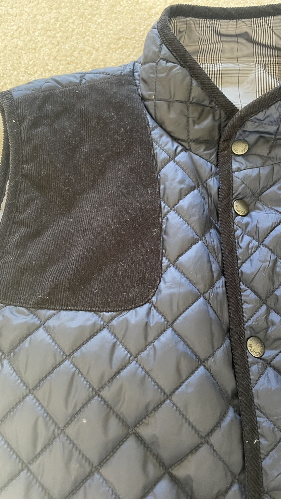Tommy Hilfiger Reversible Quilted Vest Navy Blue/Plaid – See photos for size