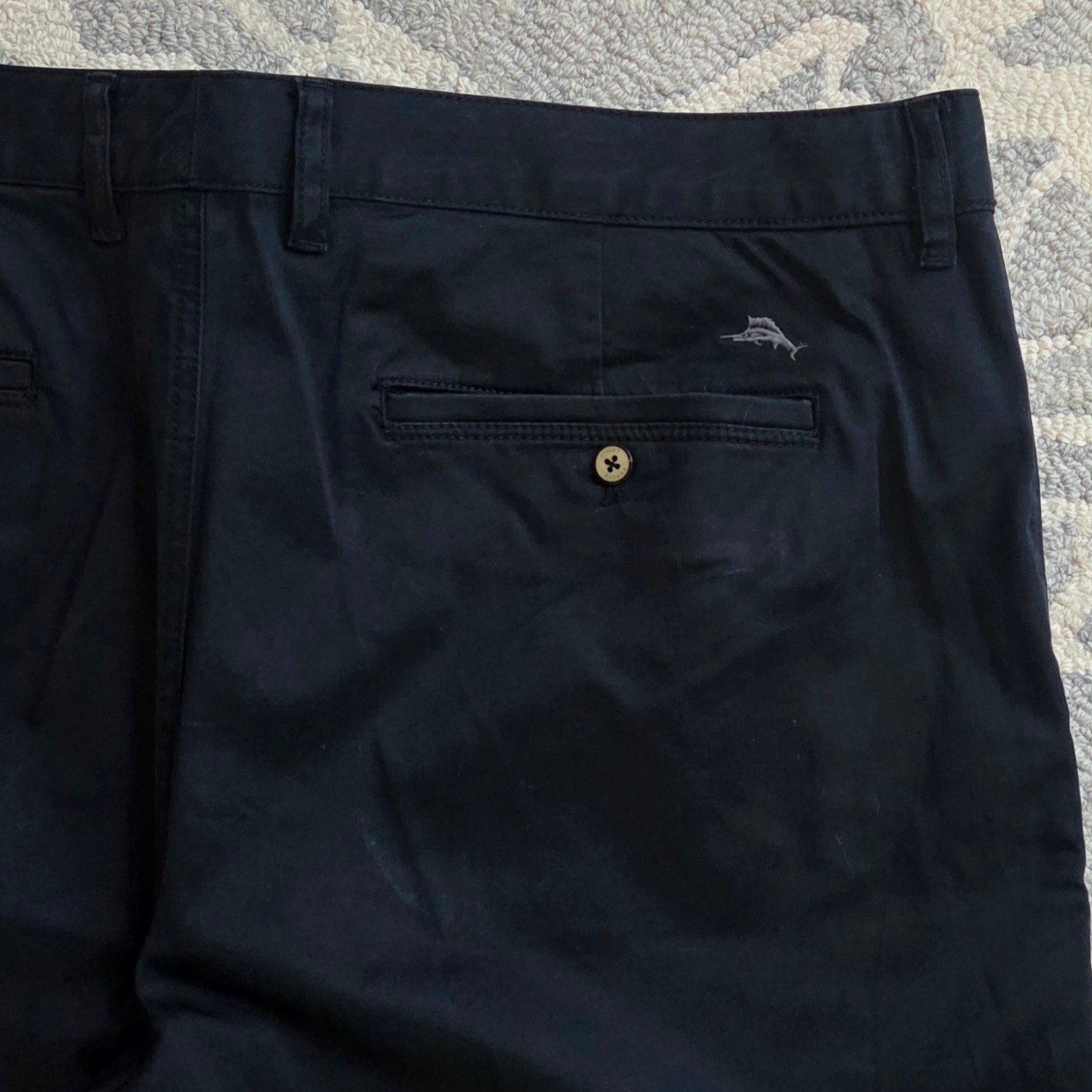 Tommy Bahama Chino Shorts sz 40 Dark navy blue or Black 9″ long
