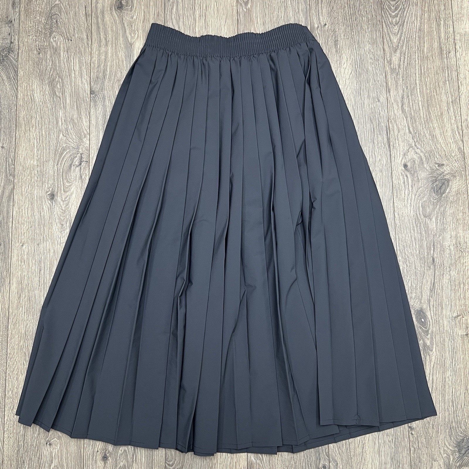 Nike Pleated Skirt Size Large Black Dark Smoke Grey 24.7 PerfectStretch Dri $160