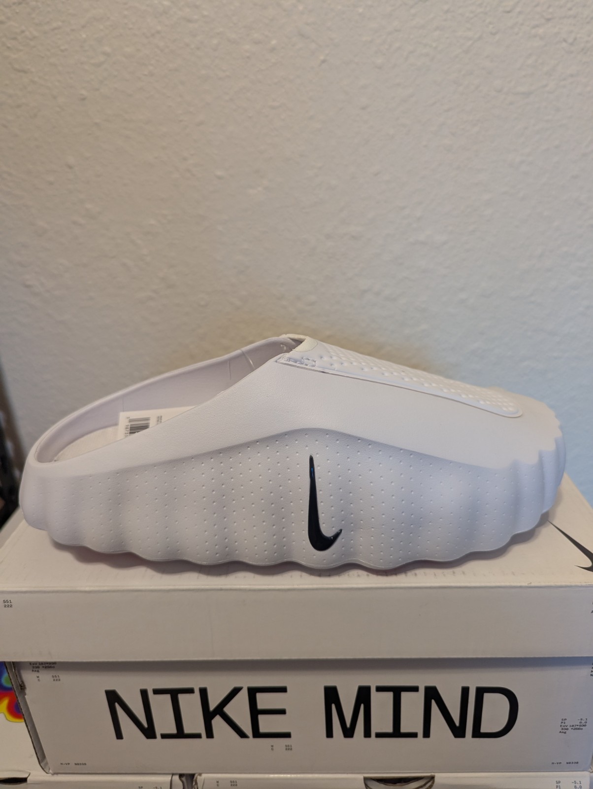 Nike Mind 001 HQ4307-101 White Obsidian Speed Red US Size 9 New With Box