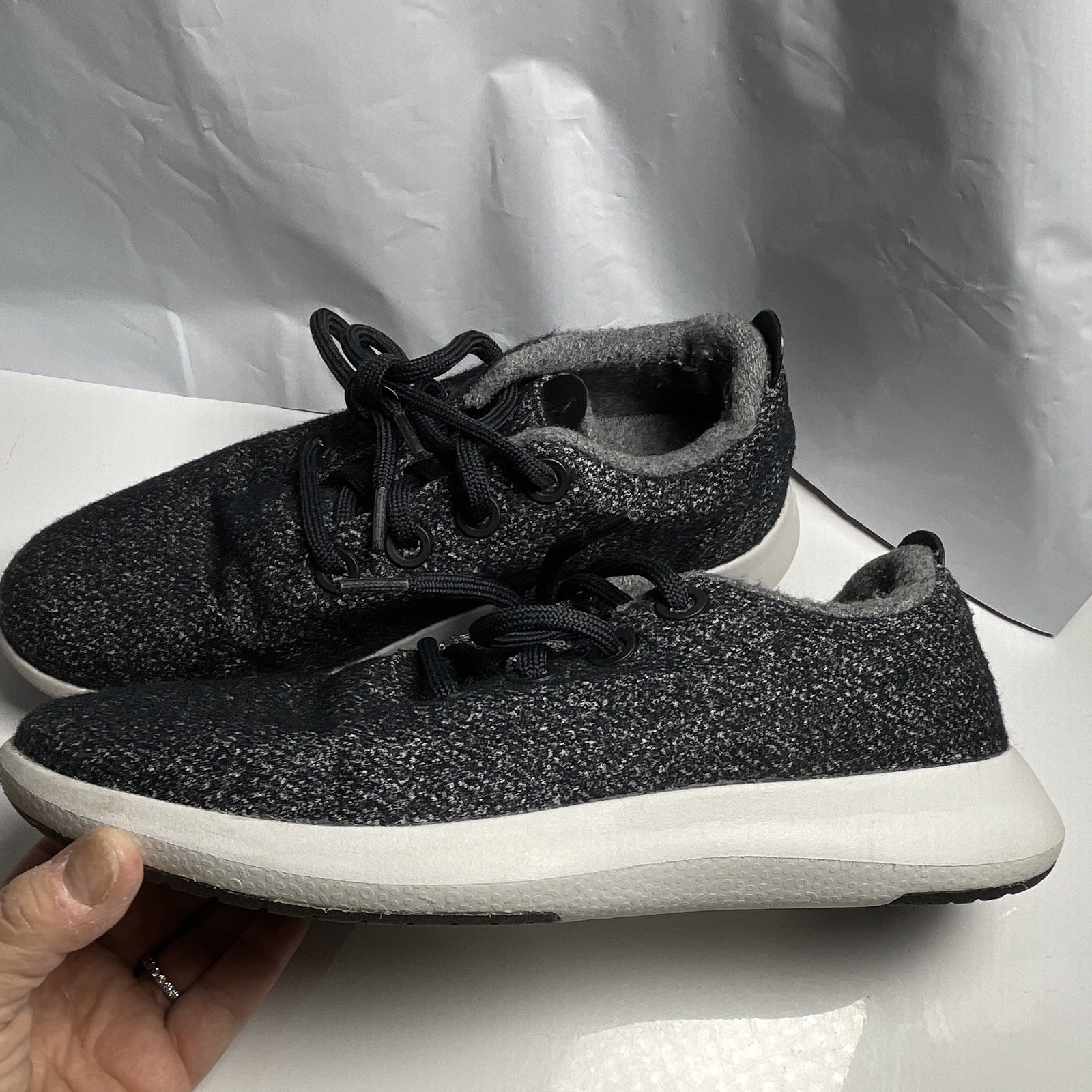 Allbirds Men’s Wool Runner Lace-Up Low Top Sneakers Gray WRM1W9