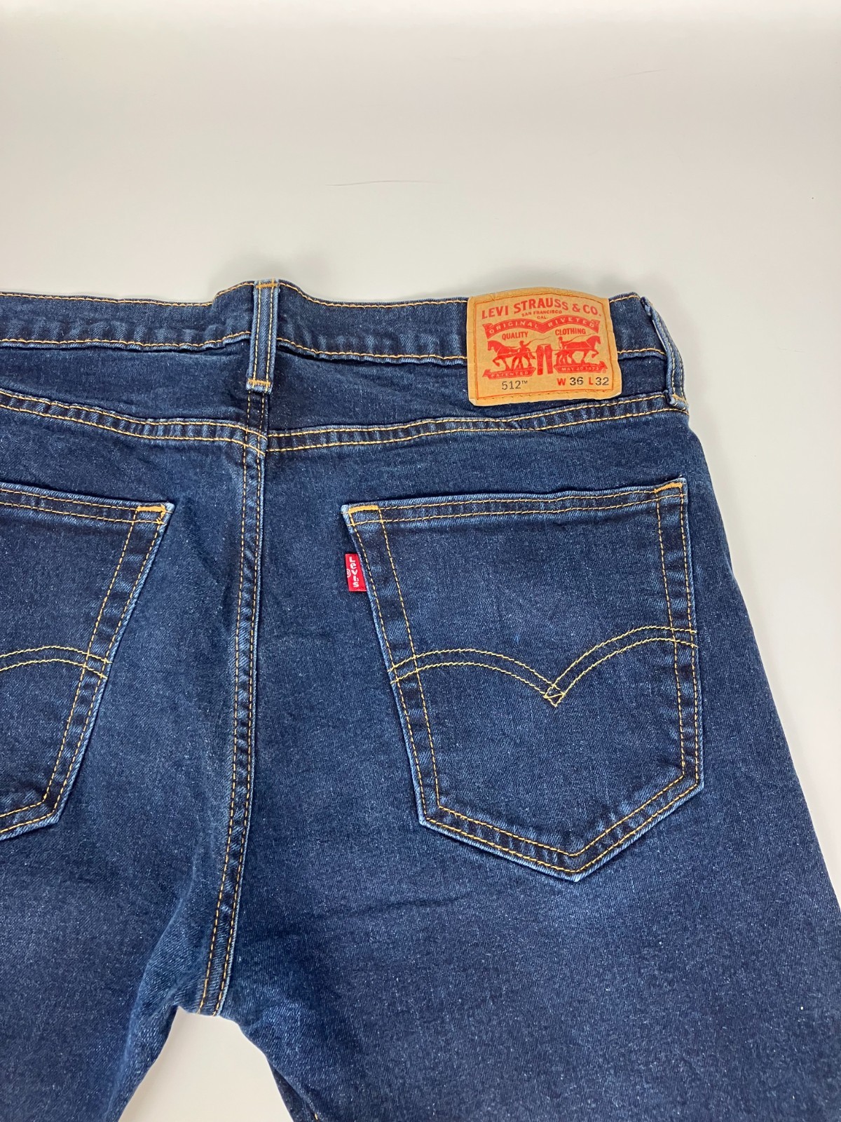 Vintage Levi’s 512 2000 Y2K Navy Blue Relaxed Fit Denim Jeans W36 L32