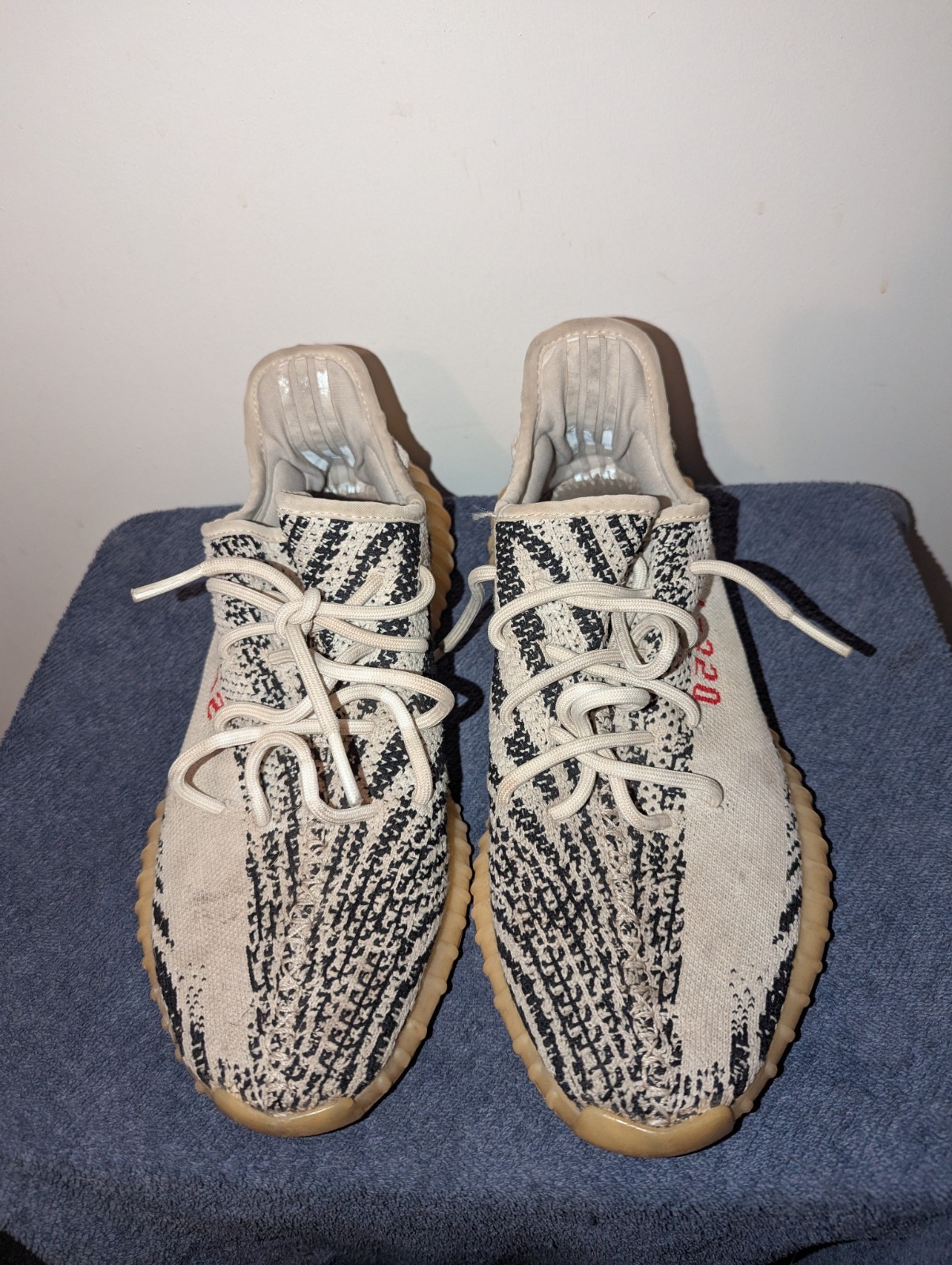 Adidas Yeezy Boost 350 V2 Zebra Mens Size 10 CP9654 White Black Sneakers