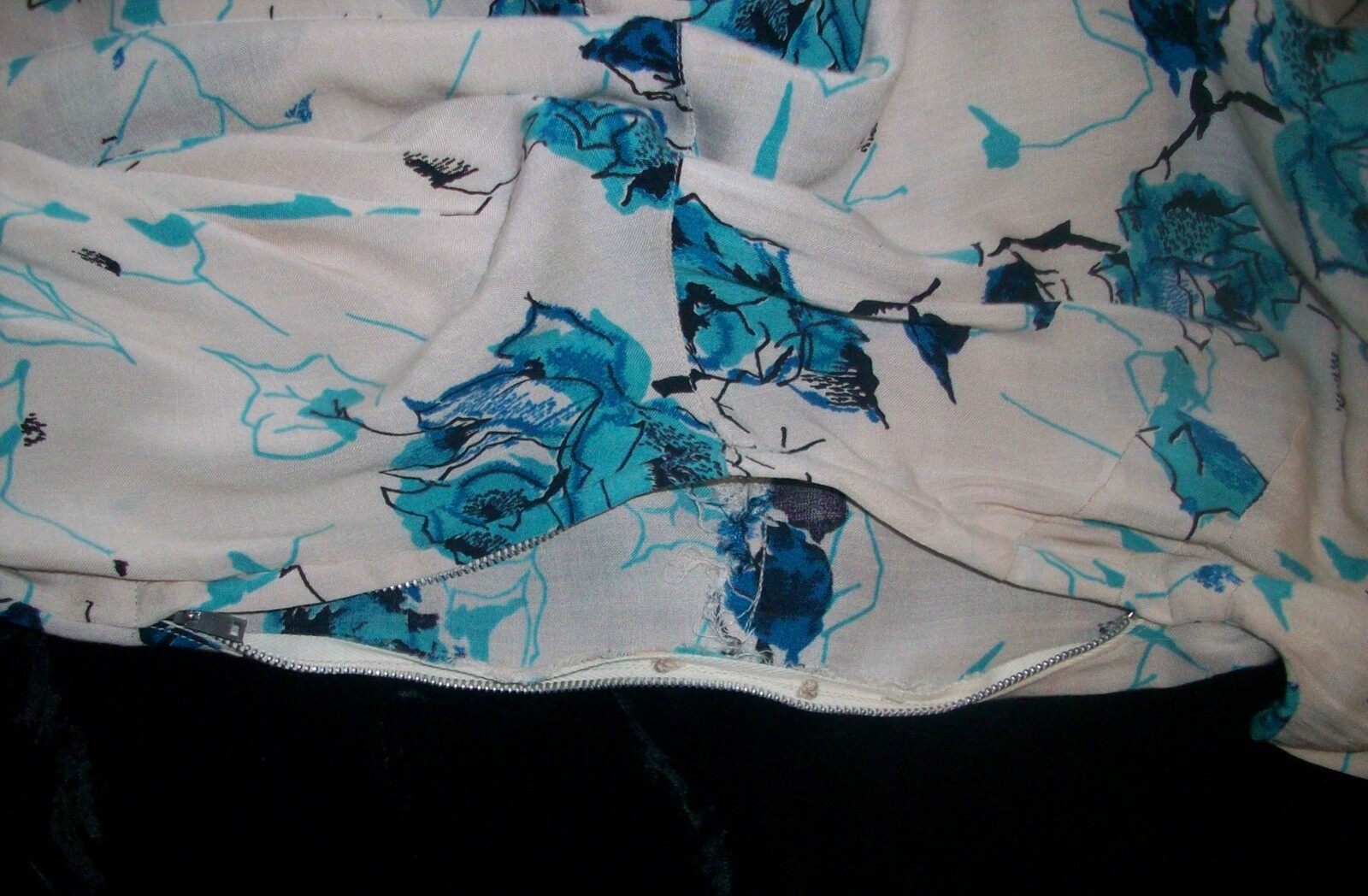 Vintage 50s EVE CARVER Fine Cotton Circle Skirt Dress Beige & Turquoise Roses