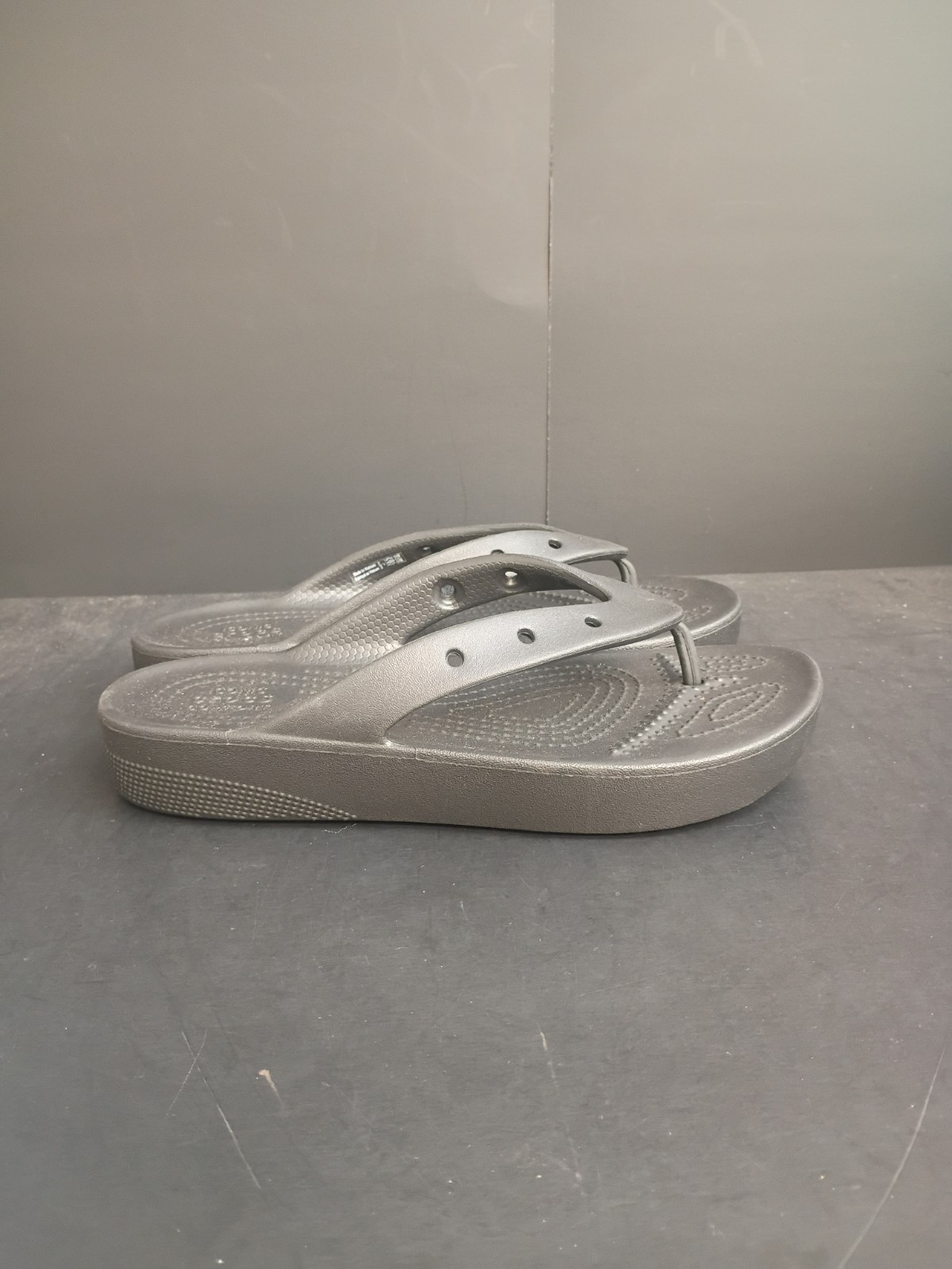 Crocs Black Baya II Flip Flops Waterproof Shower Shoes Sz W9 NWOB (Hb319)
