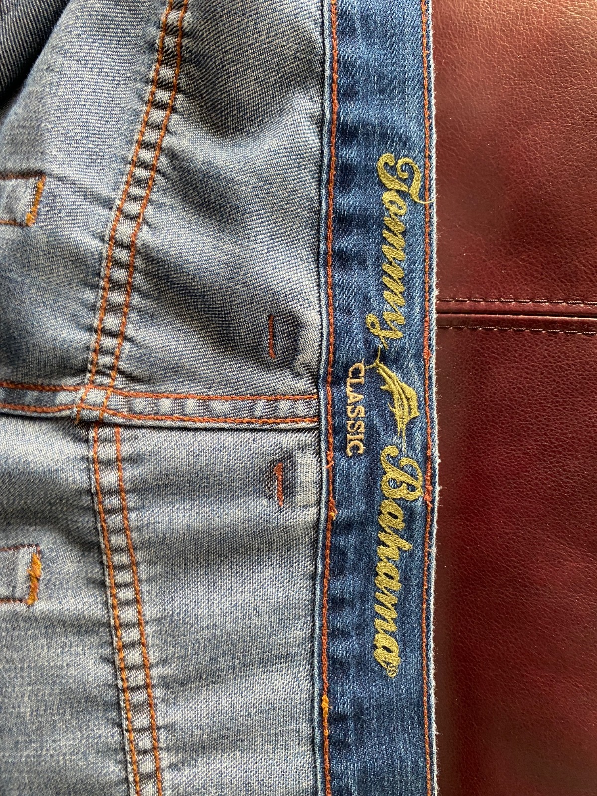 Tommy Bahama denim jeans size 42 by 30 in classic fit