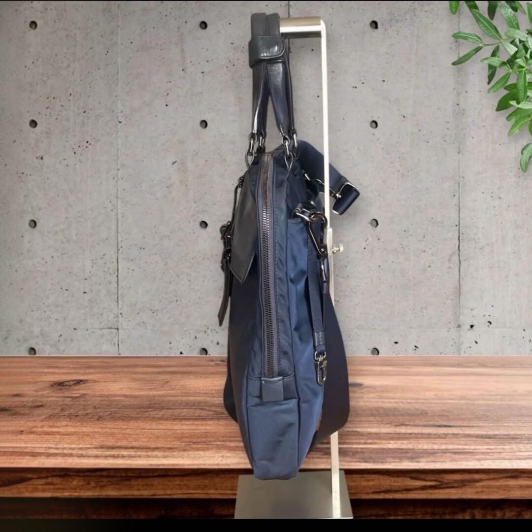 TUMI 2Way Business Bag Nylon Leather Navy Black Model 0481764INDE 14.96in