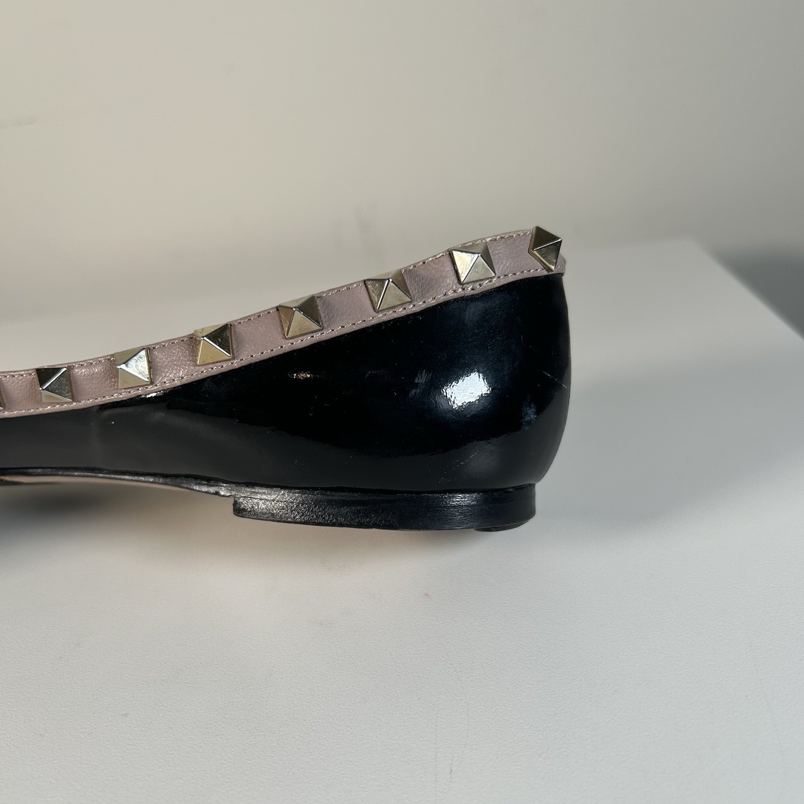 Valentino Garavani Rockstud Ballet Flats Black Pointed Toe Patent Leather Sz 39