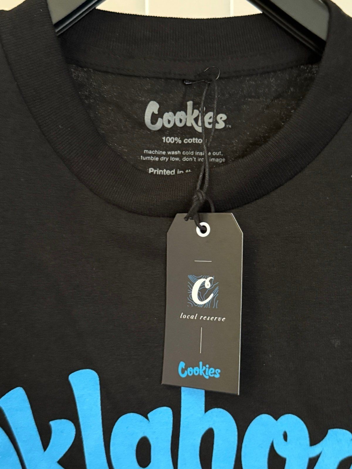 NWT Men’s OKC Thunder Script Black Cookies Shirt Size Medium