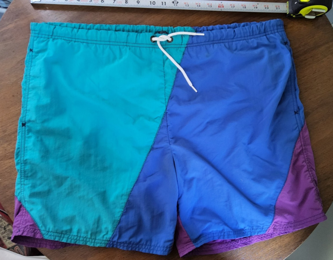 VTG 1990s COLOR BLOCK SWIM SURF SHORTS. BOARD TRUNKS. POCKETS. Blue Teal Purple.