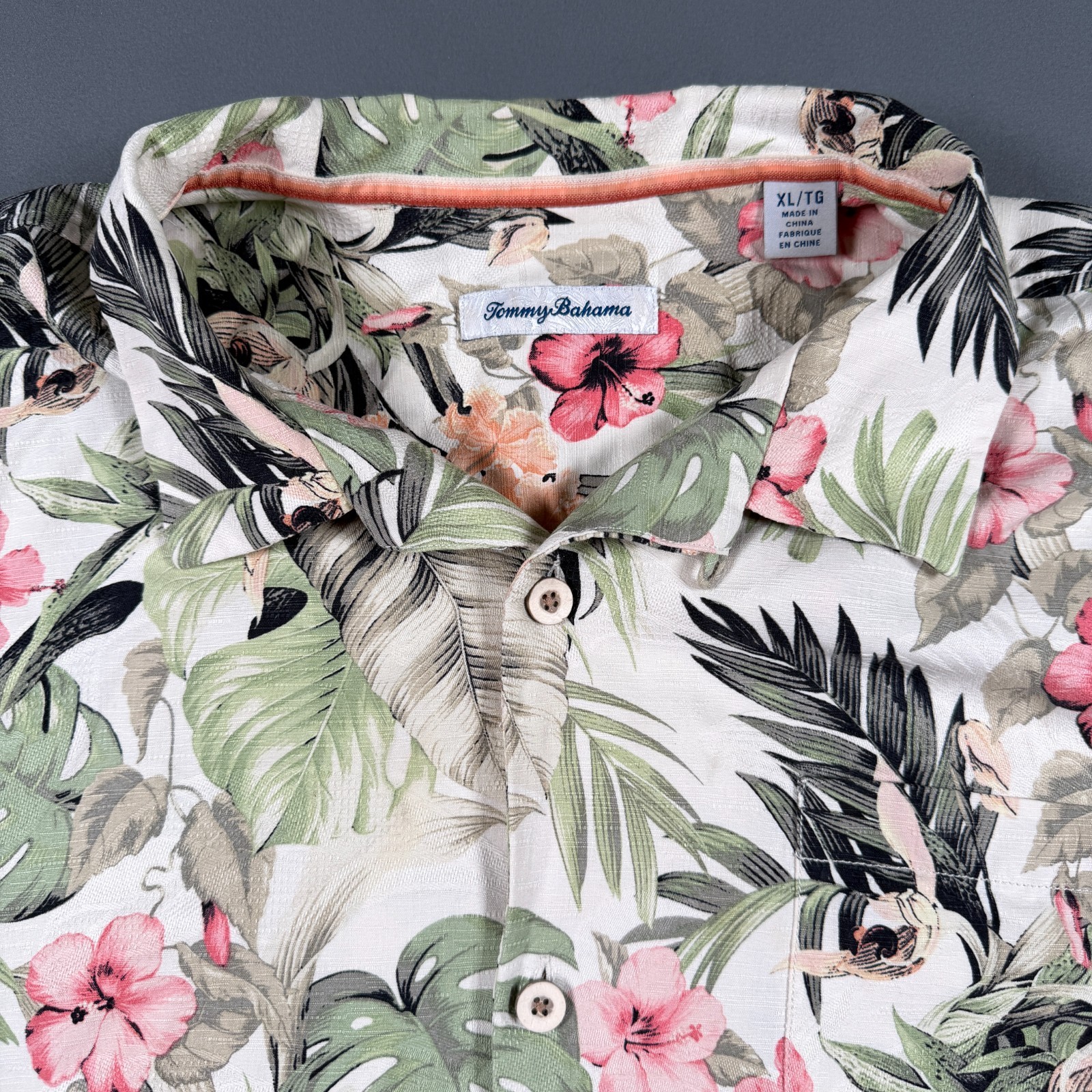 Tommy Bahama Men’s XL Hawaiian 100% Silk Camp Shirt Garden of Hope Floral
