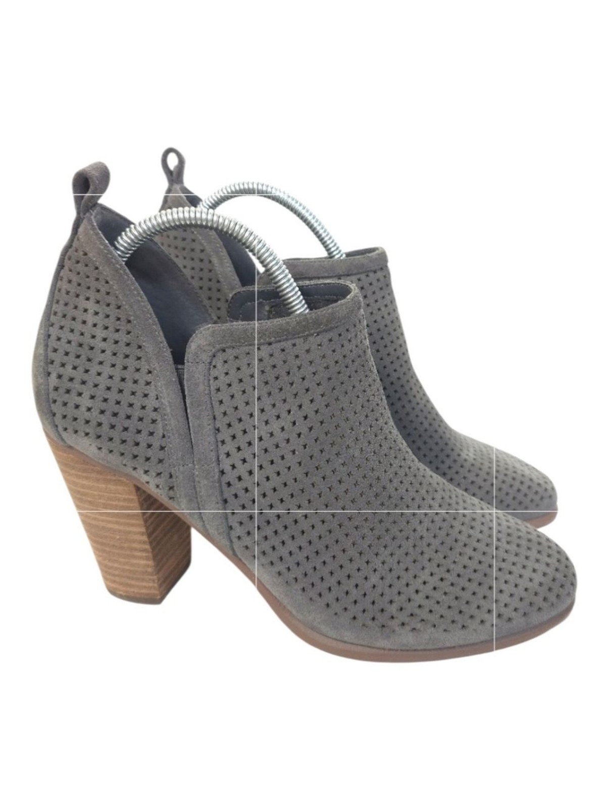 Vince Camuto Fyarino Women’s Perforated Shoes Suede Ankle Booties Gray Size 9