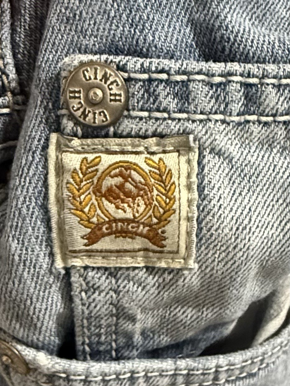 Cinch Men’s Regular Fit Straight Leg Mid Rise Light Wash Cotton Denim 5-Pocket