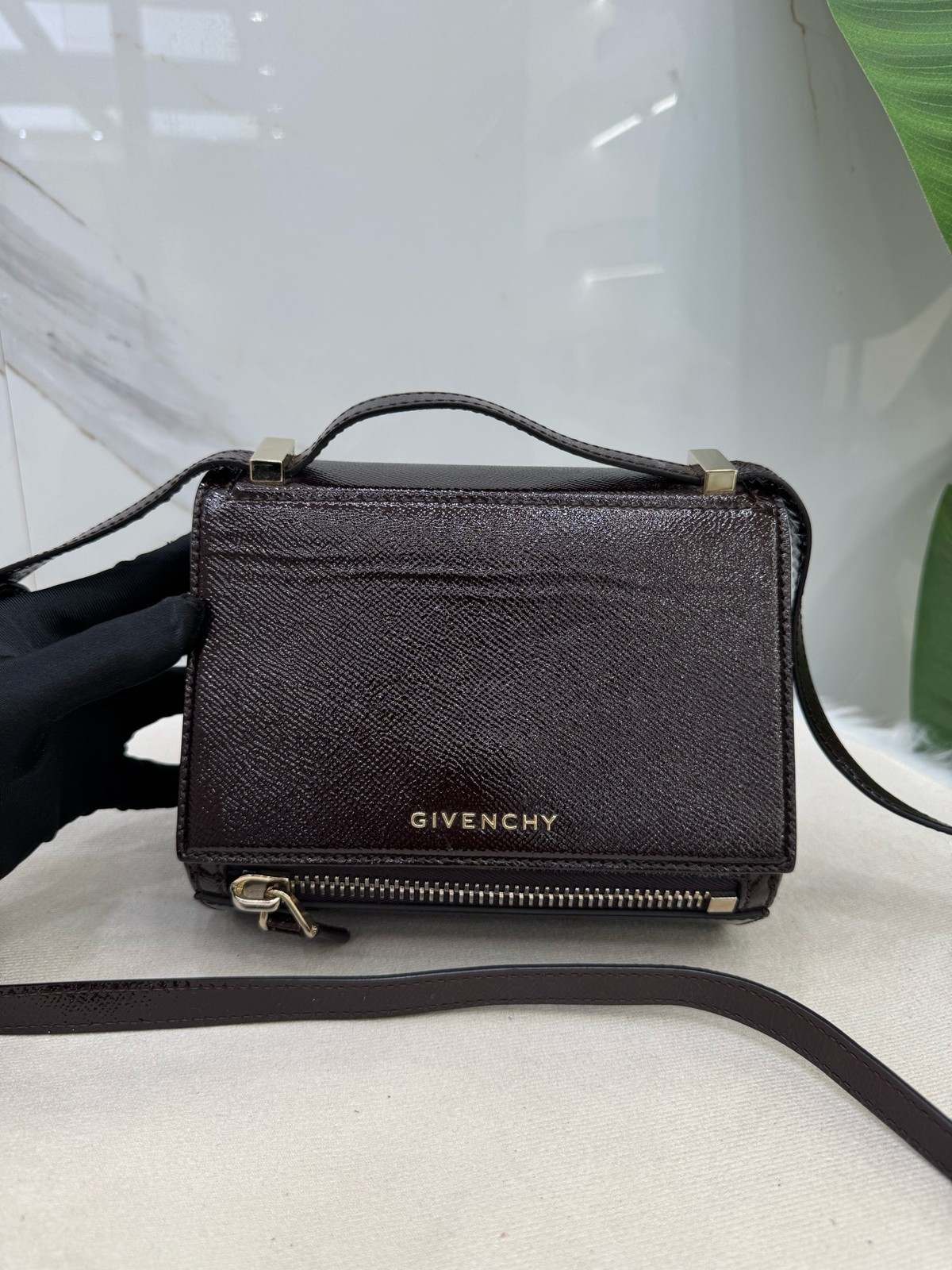 Givenchy Pre-Owned Authentic Crossbody Bag Burgundy 18x11x16cm