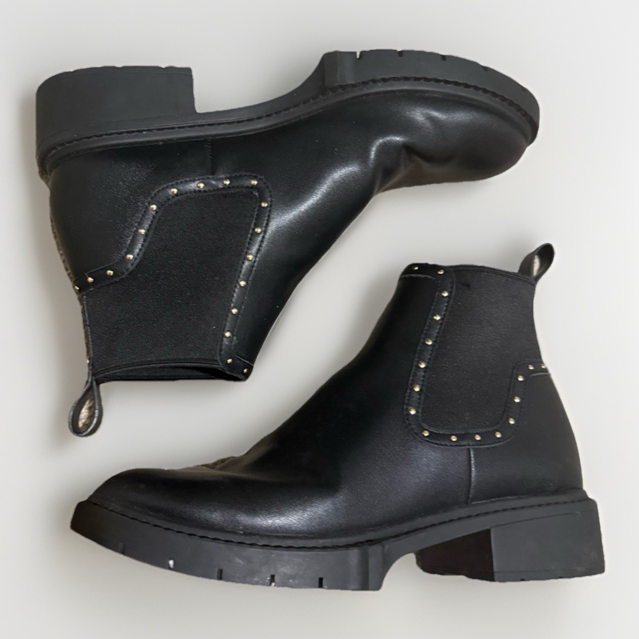 Coach Lory Studded Black Leather Ankle Chelsea Boots Women’s Size 7.5B C5773