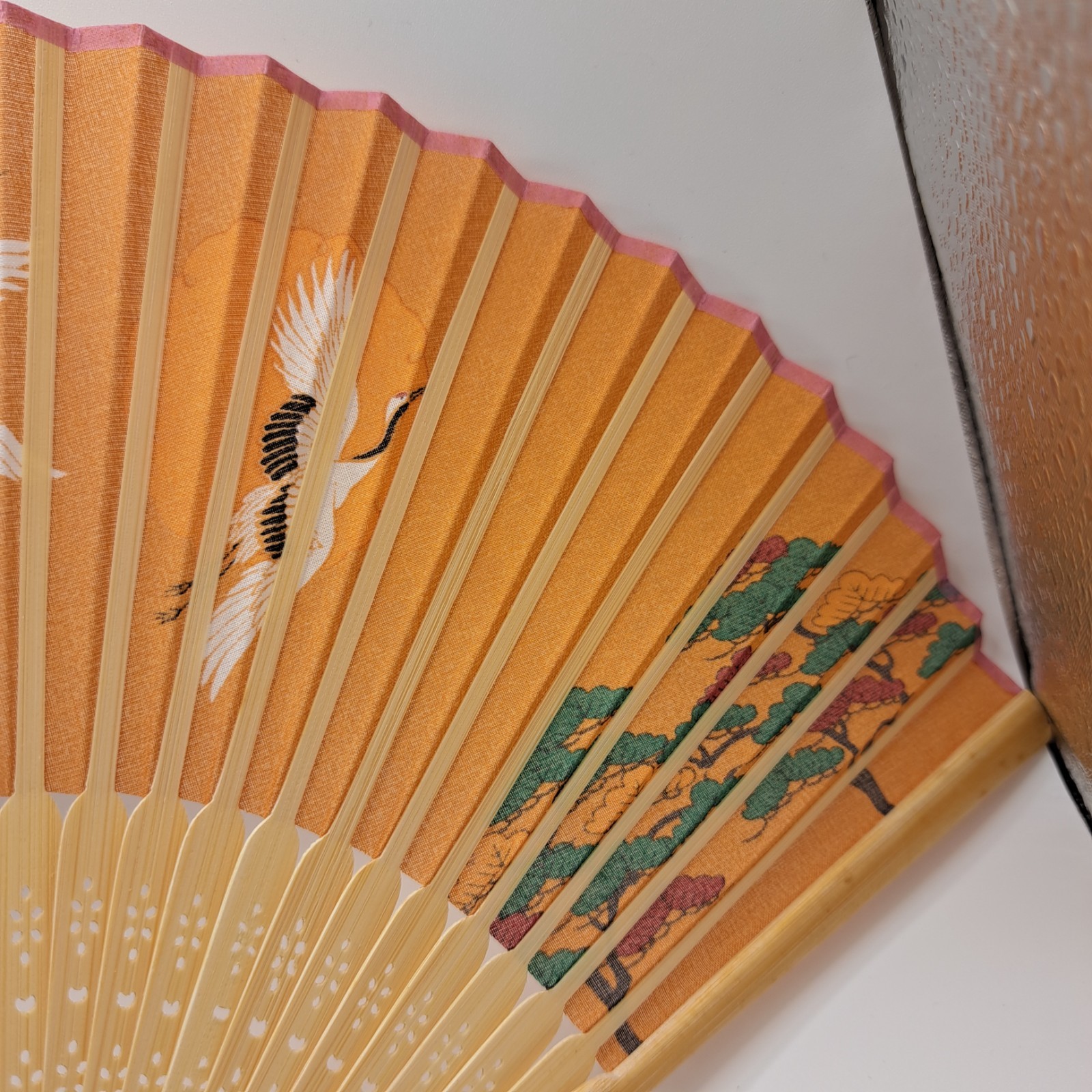 Folding fan (washi paper and bamboo) — Perfect for festivals or staying cool in