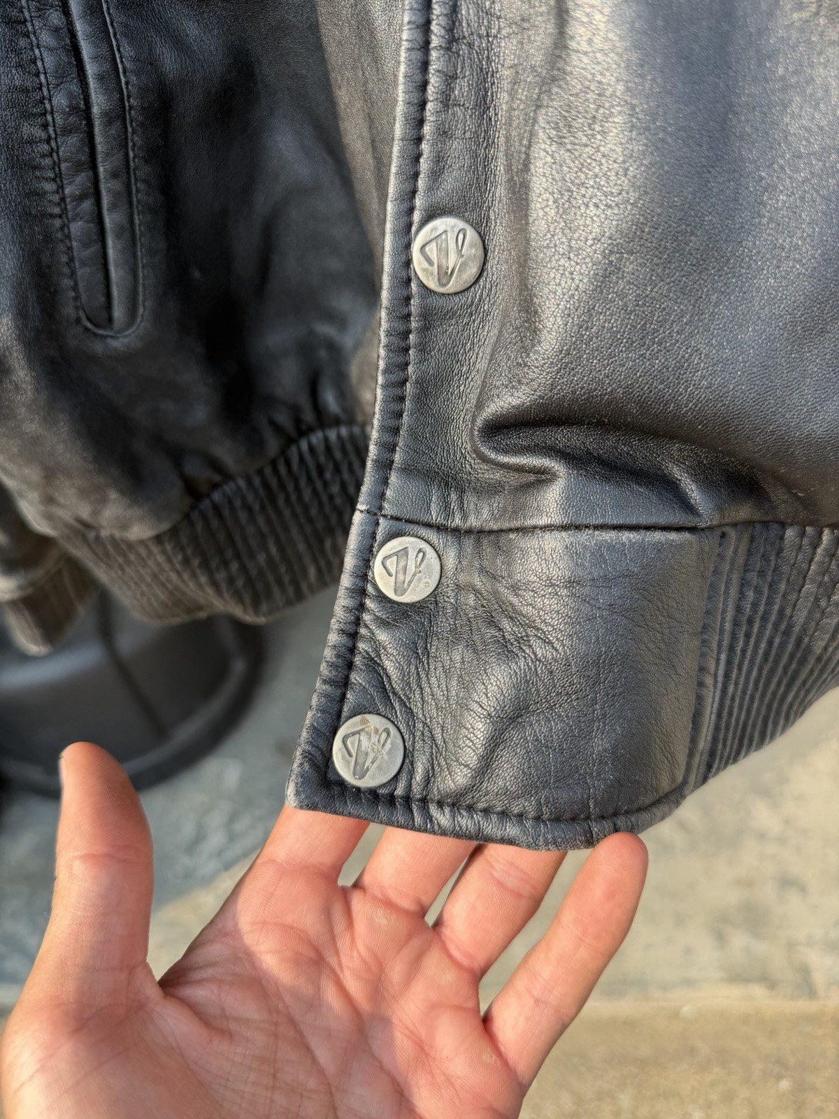 Vasque Men’s Black Leather Bomber Jacket 3XL Full Zip Snap Lined Logo
