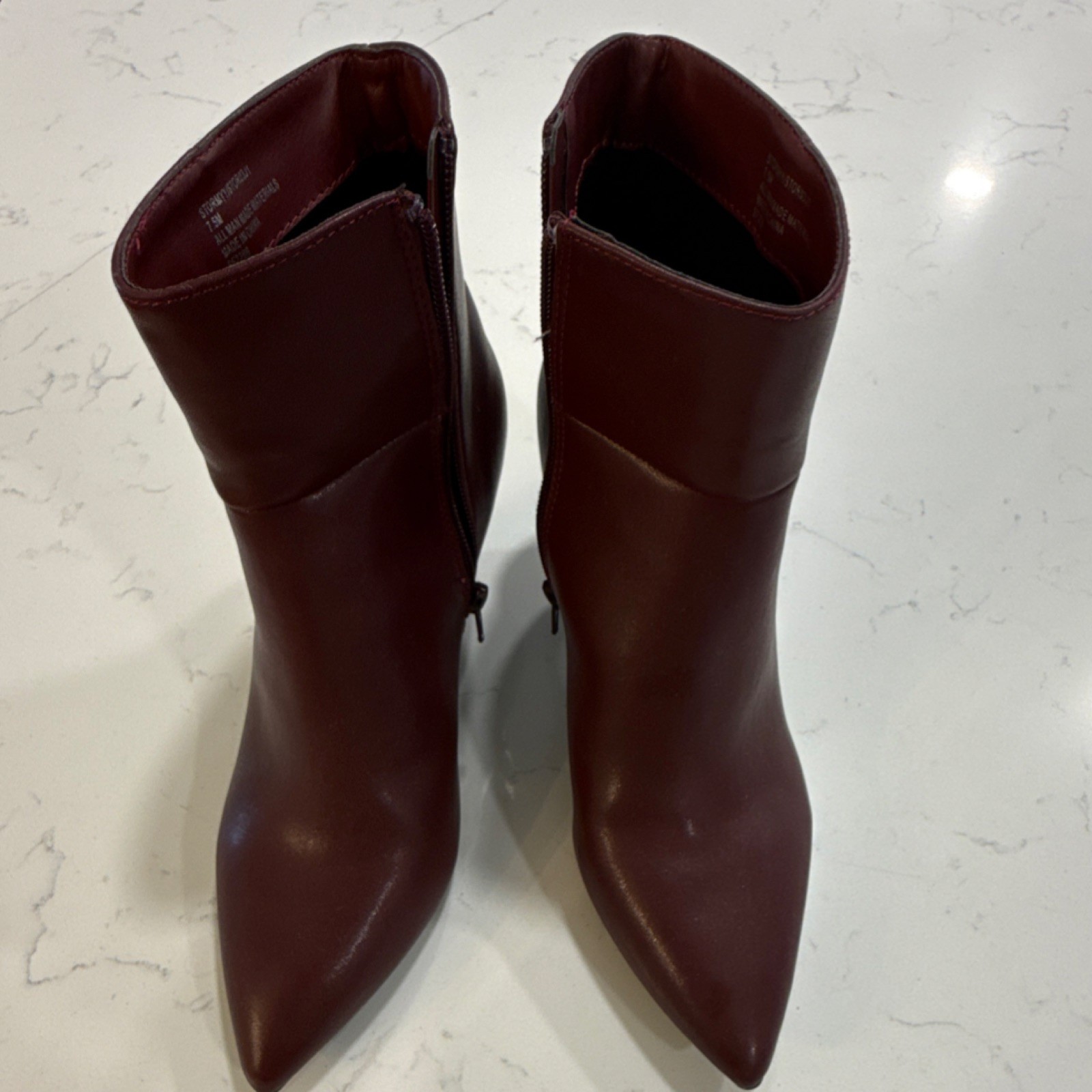 STORMYY/ISTOR03J1 Burgundy Pointed Toe Zip Ankle Bootie 7.5M Man Made Materials