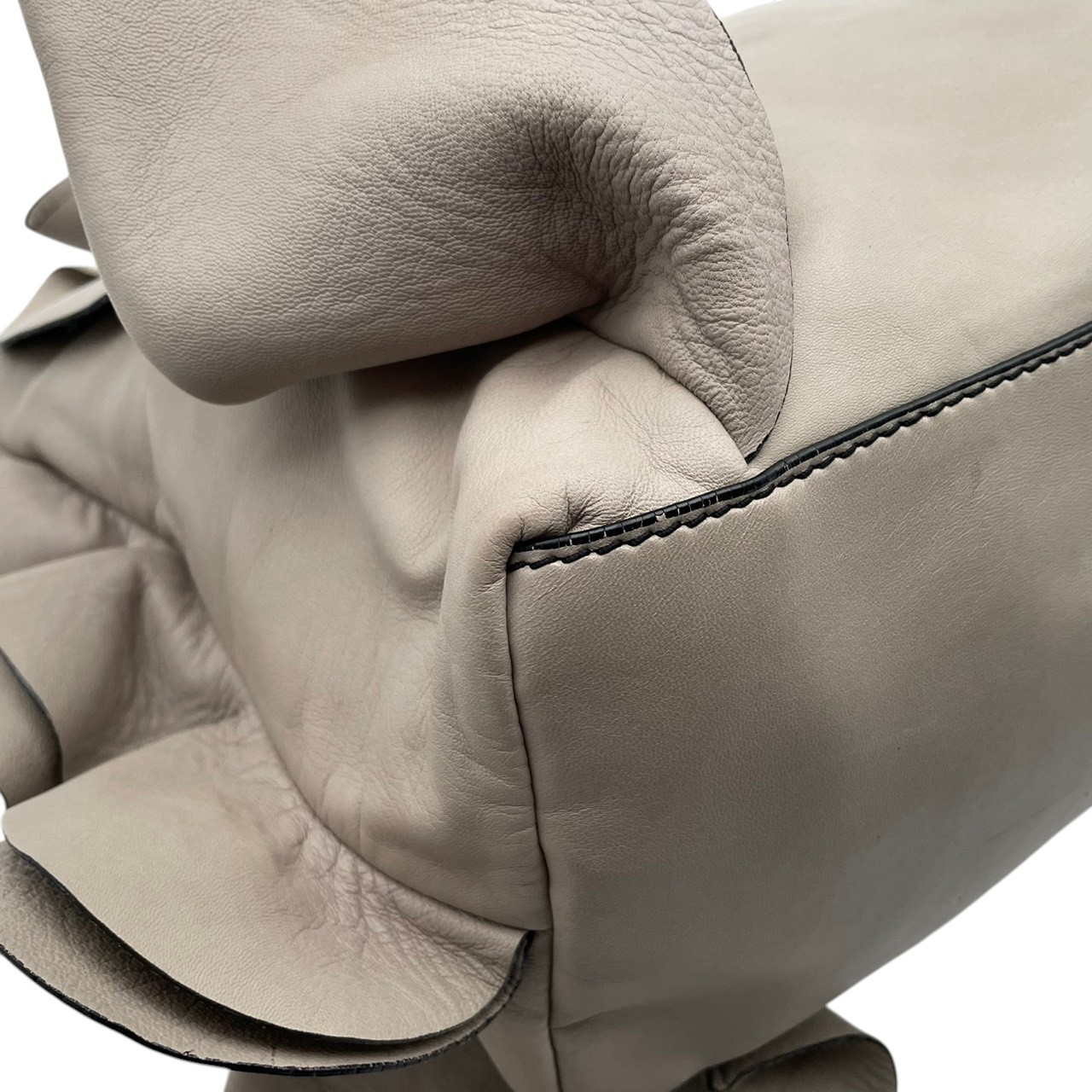 Authentic VALENTINO GARAVANI Ruffle Hobo Bag Handbag Leather Gray Women
