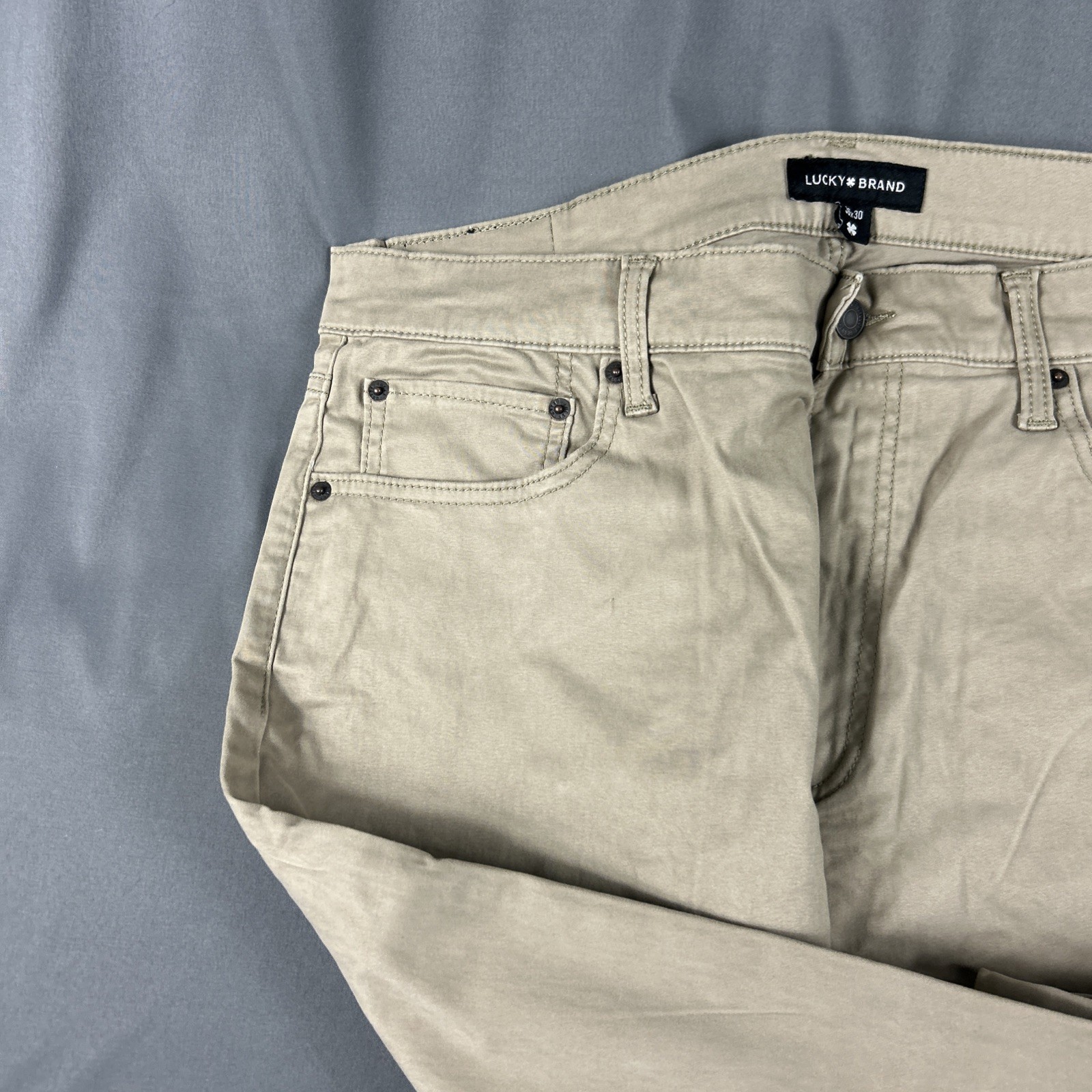 Lucky Brand Pants 410 Athletic Straight 36 x 30 Sandstone Khaki Cotton MSRP $99