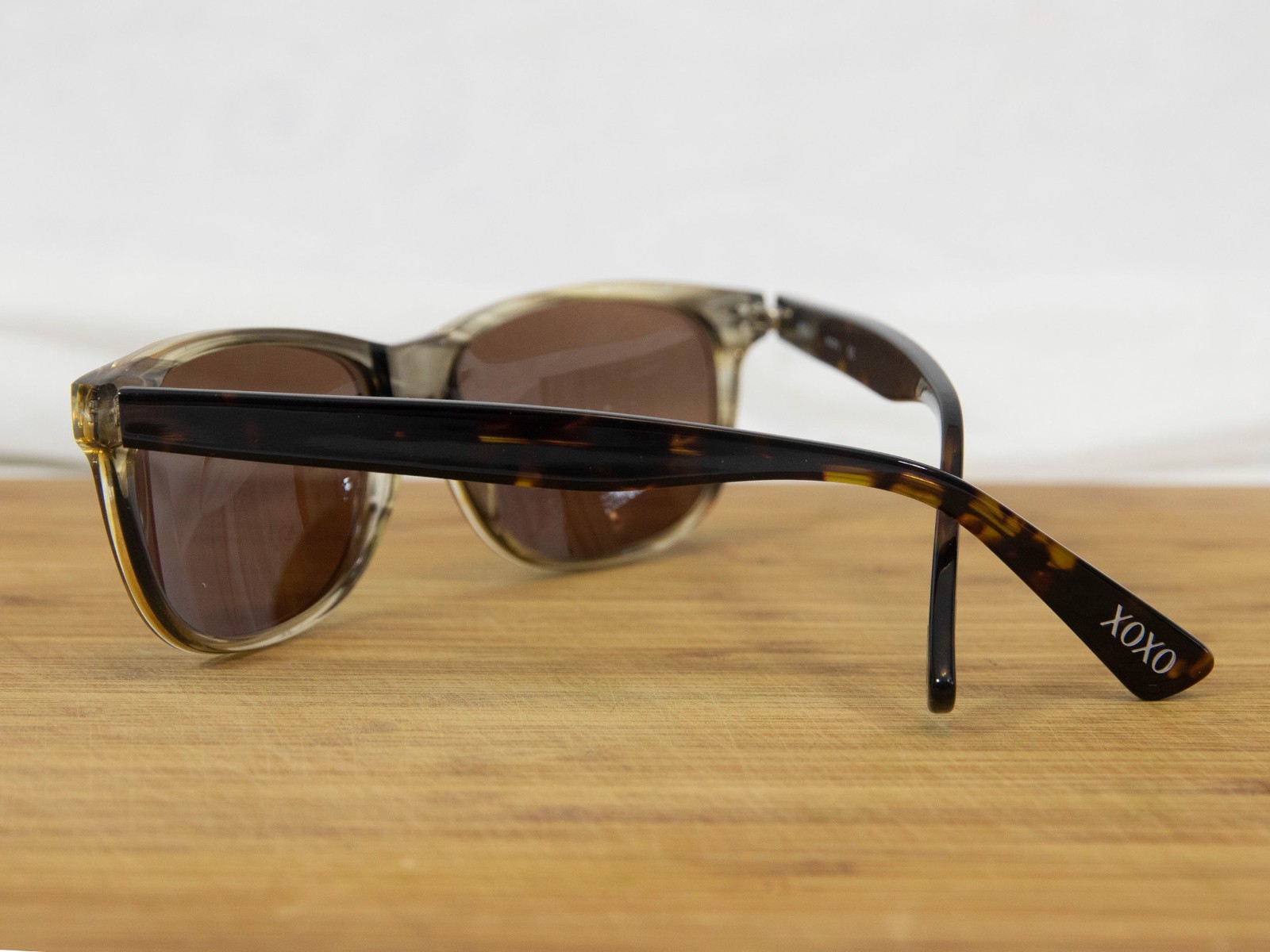 XOXO Designer Sunglasses AX00010 Tortoiseshell Brown w/ Amber Lenses 55-16-140