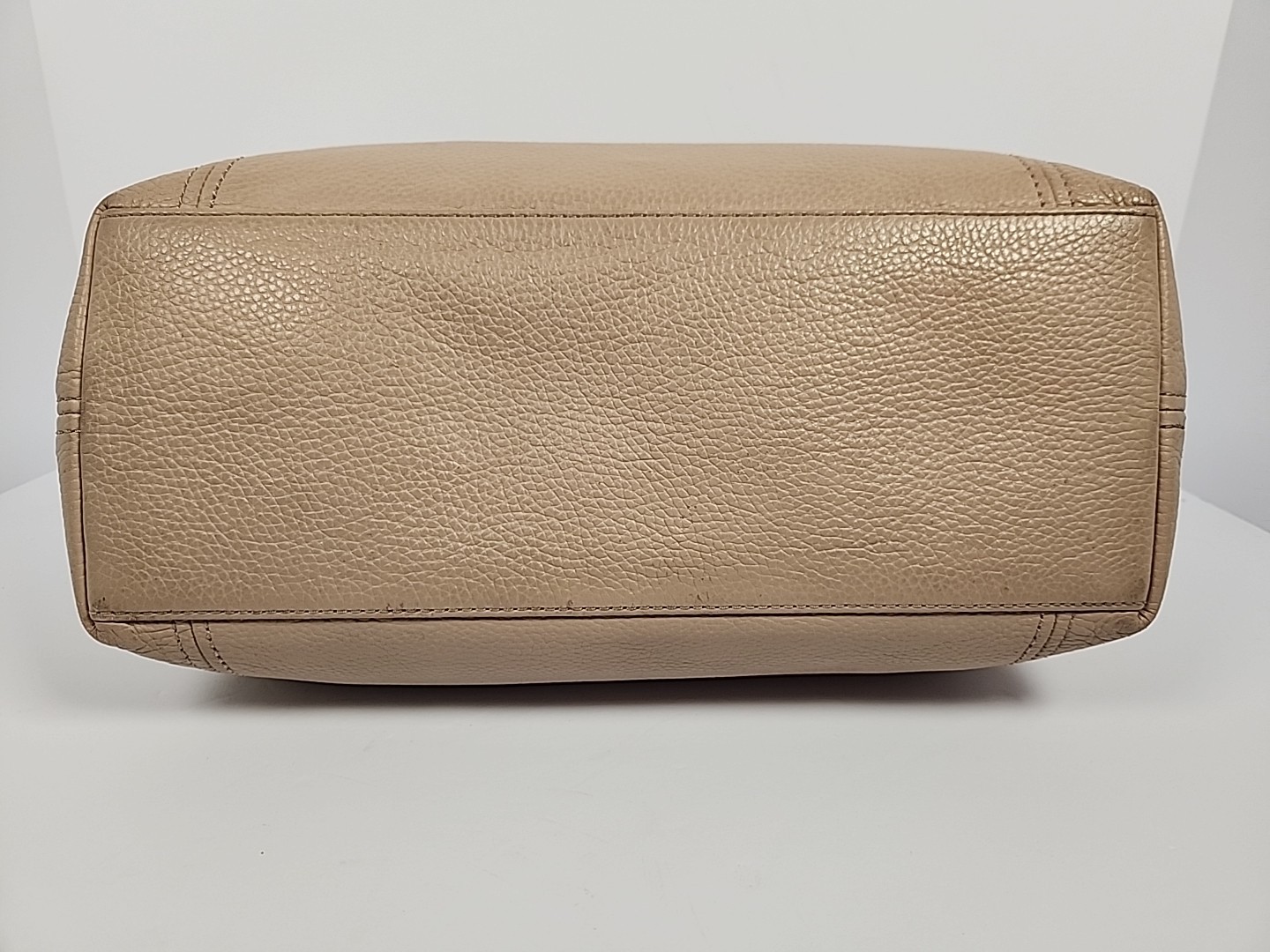Michael Kors Jet Set Large Chain Shoulder Bag Bisque Pebbled Leather 35T9GTTE7L