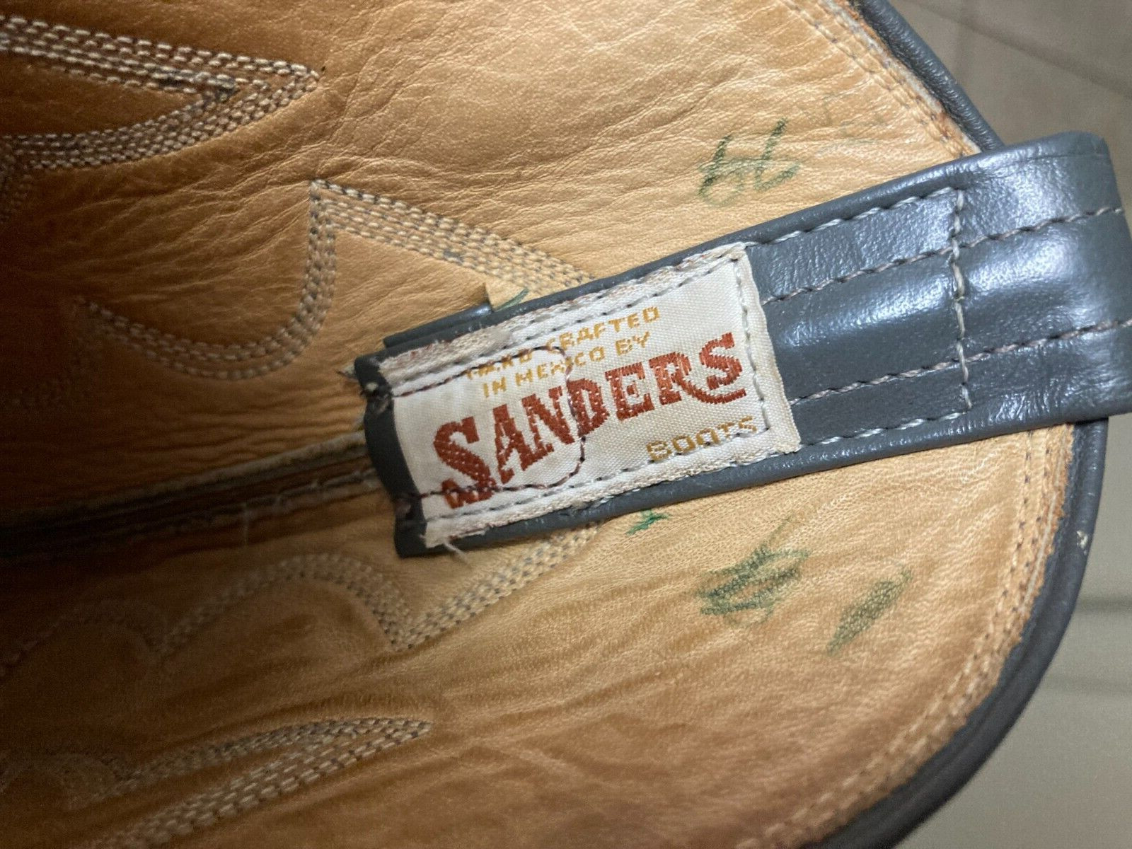 Vintage Sanders Handcrafted Boots Silver Snakeskin & Leather Pull on Men 9 B