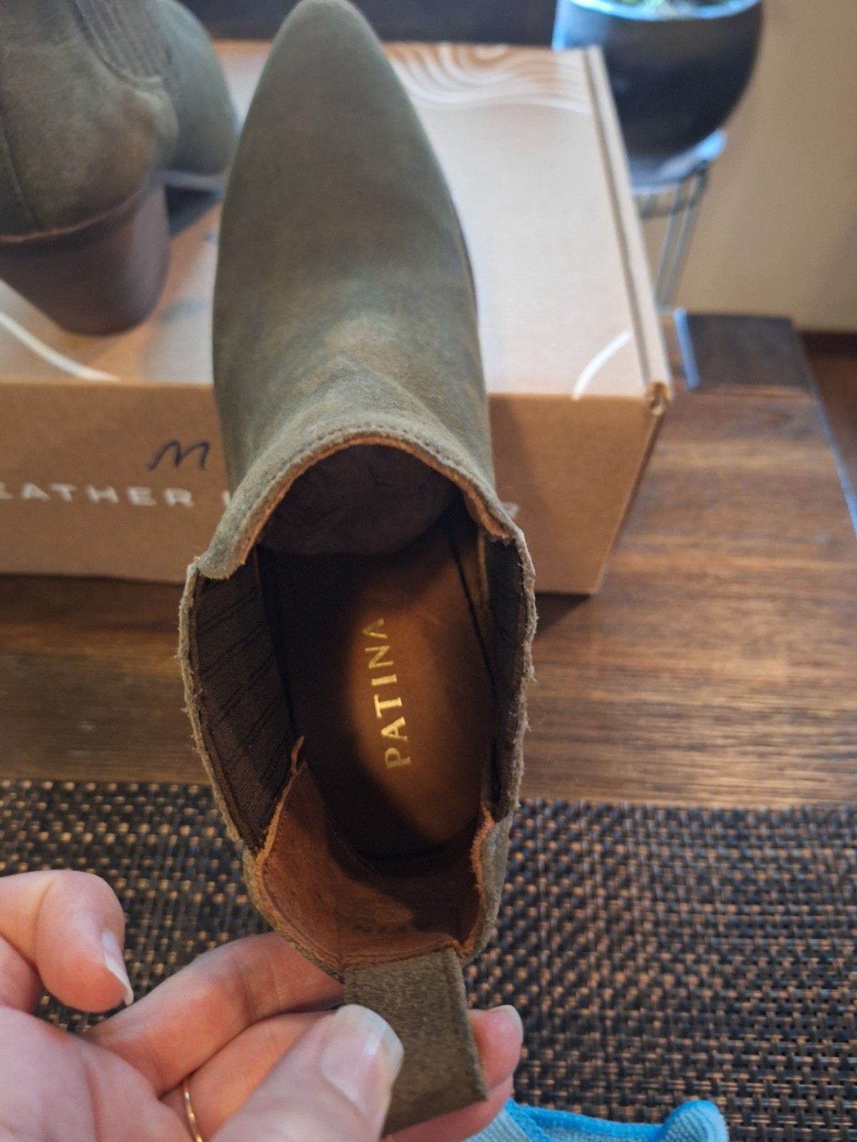 Patina Suede Dakota Western Ankle Boots Olive Green Women’s sz 8 Pointed Toe