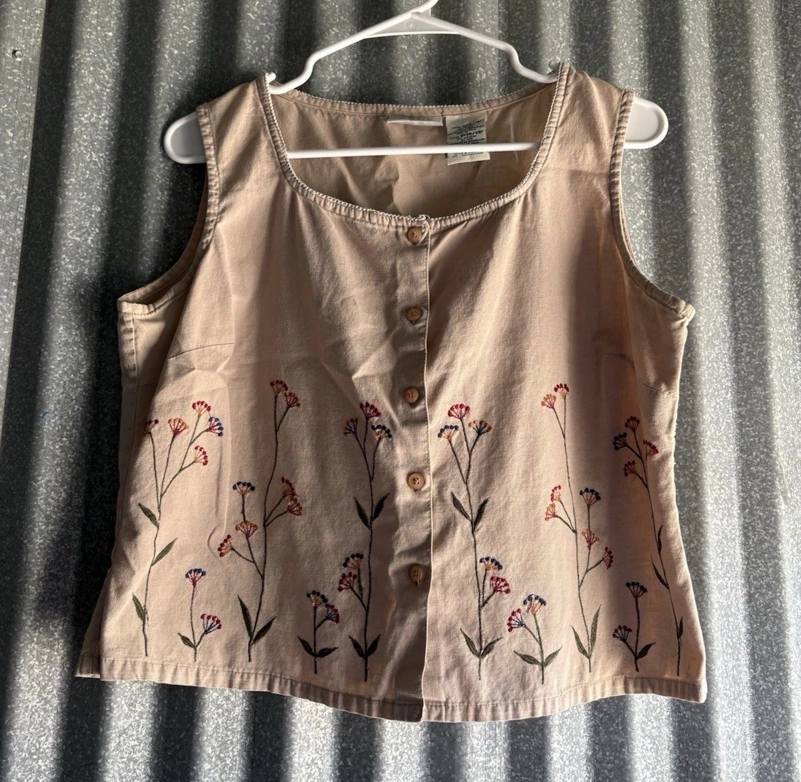 White Stag Khaki Red Yellow Blue Floral Embroidered Button Blouse Vest Tank Top