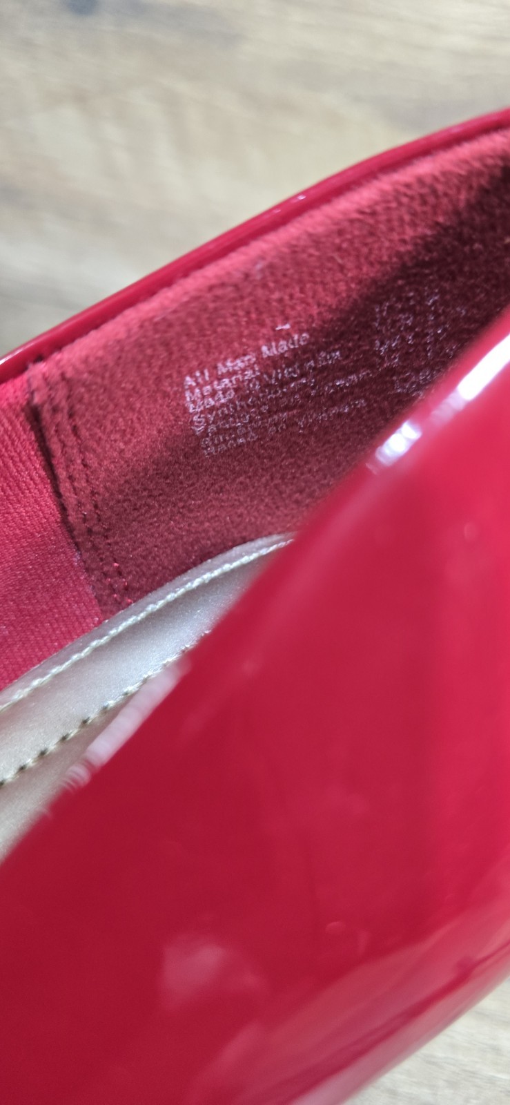 Comfort Plus By Predictions Heels Red New Size 9