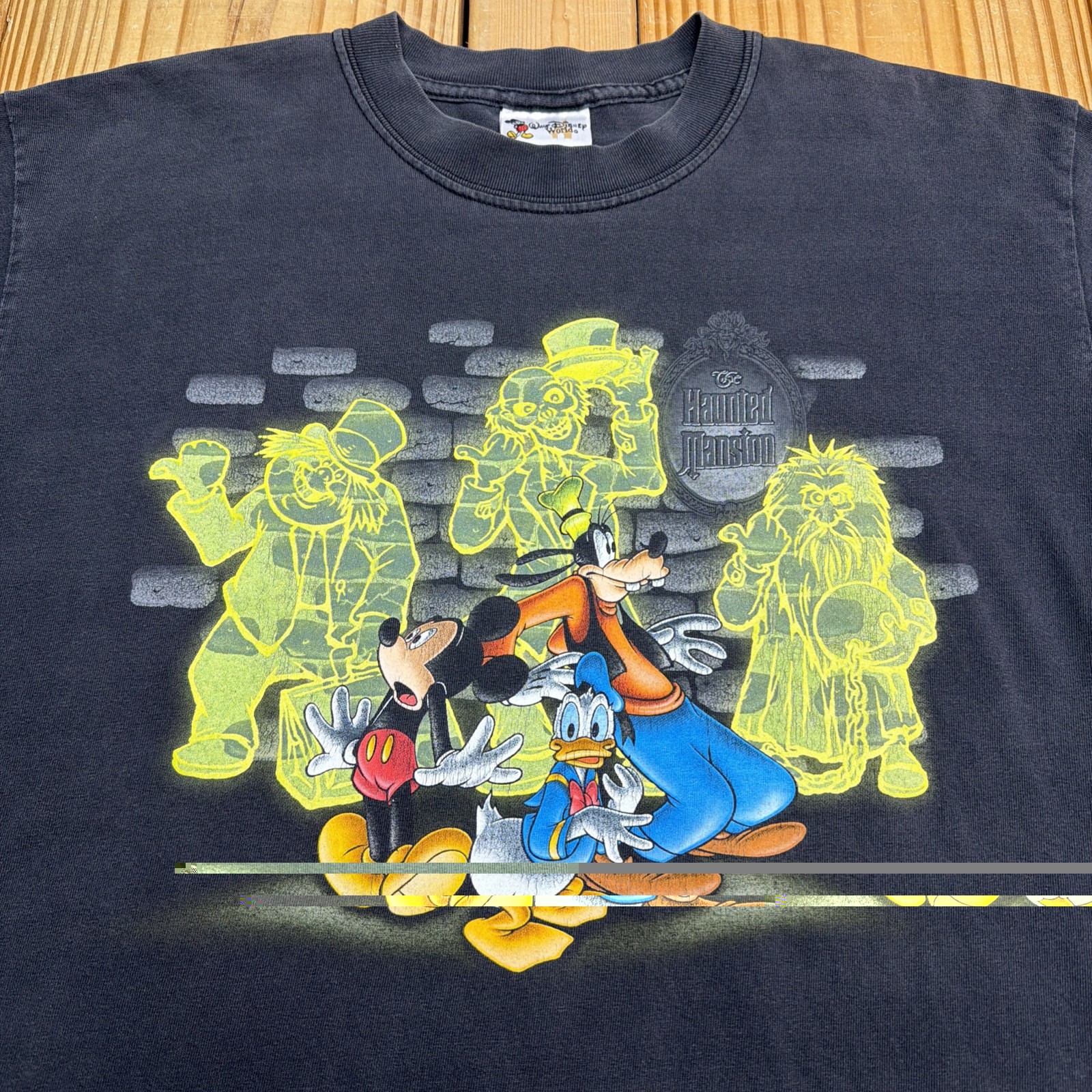 Vintage Walt Disney World Haunted Mansion Hitchhiking Ghosts T- Shirt Mens Large