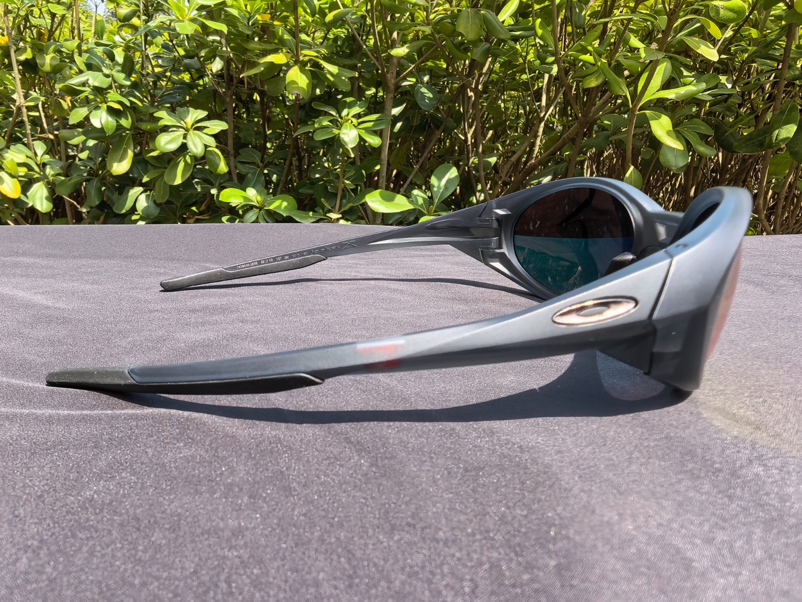 Oakley Eyejacket Redux Planet 9438-2658, Positive Red Iridium Lenses Sunglasses