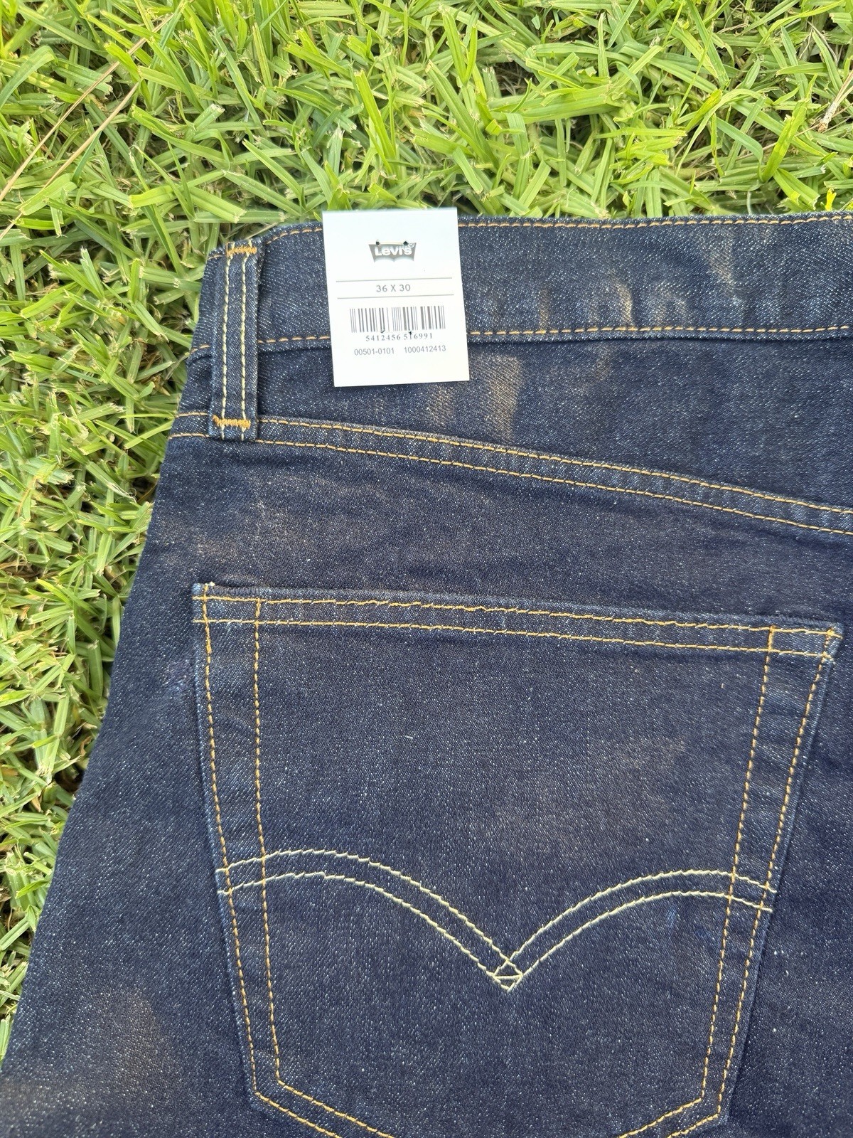 Levi’s Premium 501 Original STRAIGHT LEG Jeans Men 36×30- Blue 00501-0101 NWT
