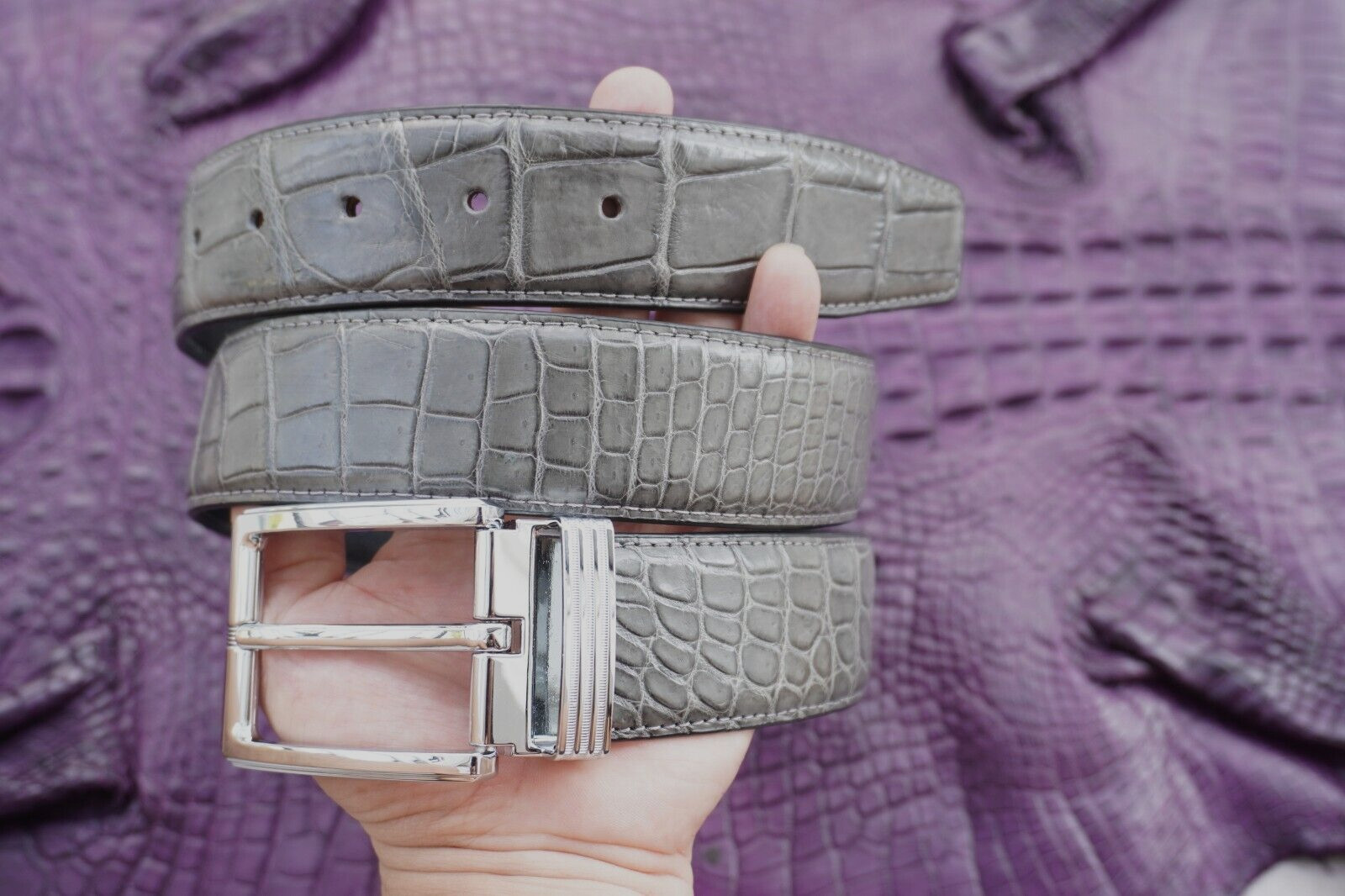 W 1.3 inch – Gray Genuine CROC Belly LEATHER Skin Men’s Belt