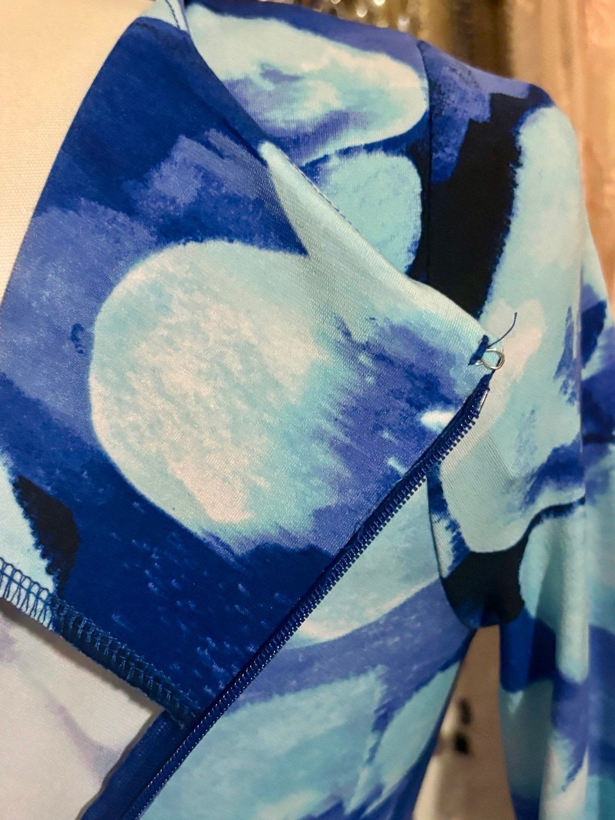 Calvin Klein Blue Watercolor Floral Bell Sleeve Sheath Dress – Size 2