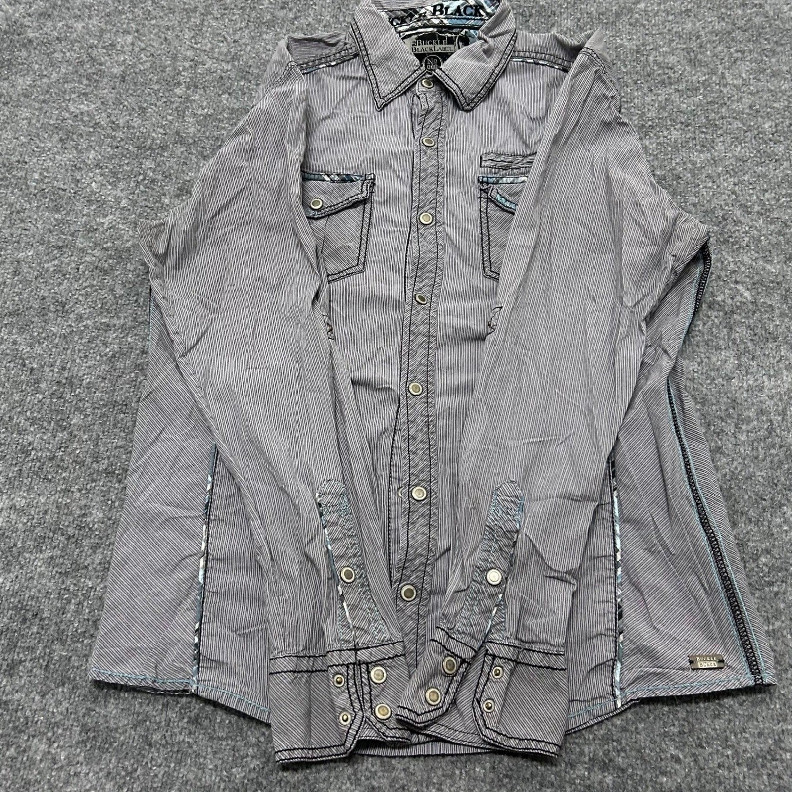 Buckle Black Label Shirt Mens Medium Grey Striped Athletic Fit Snap Button Up