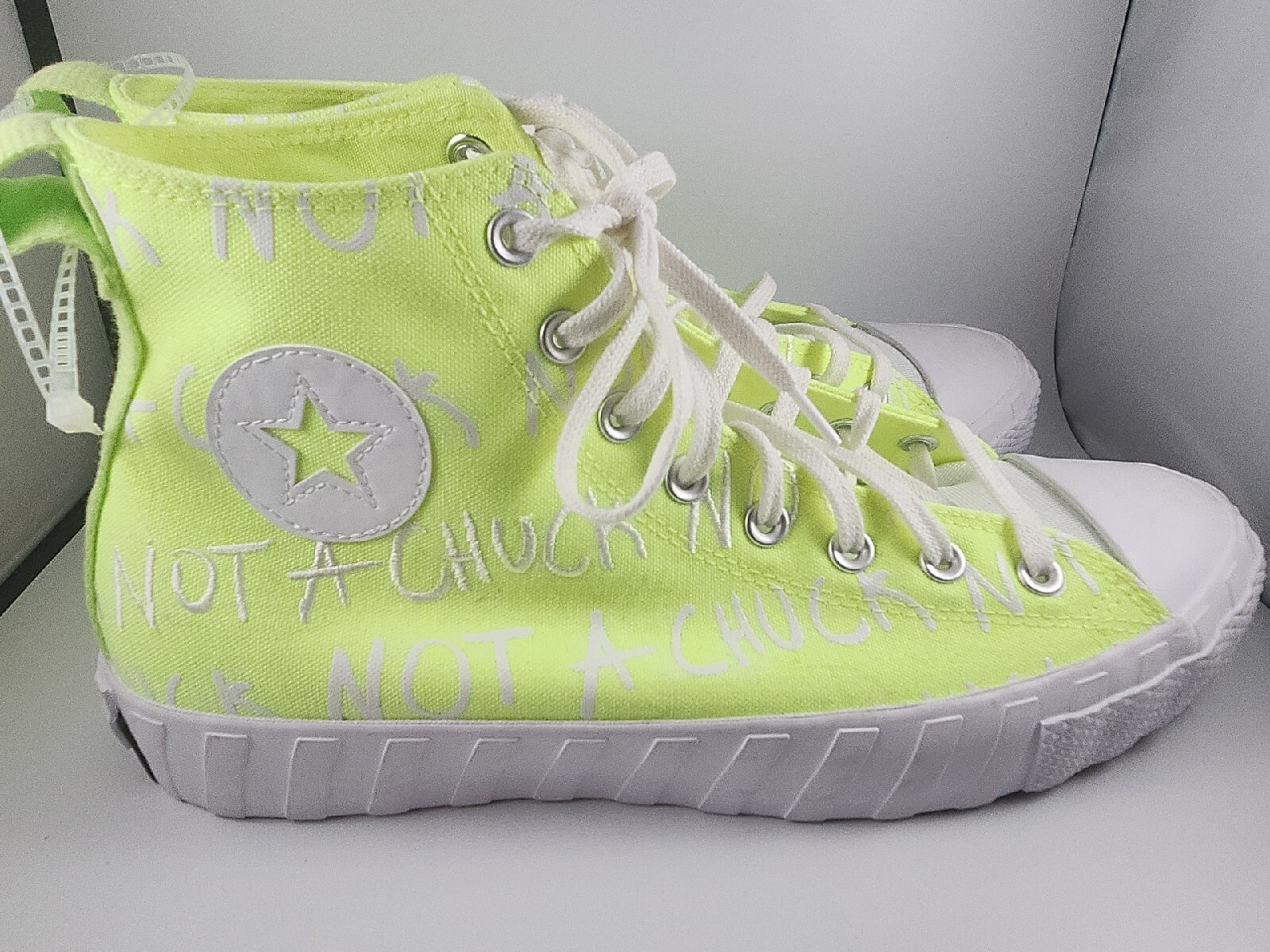 Converse Hi-Vis Not A Chuck High Green 2020 – 169450C – Size 10.5 High Tops