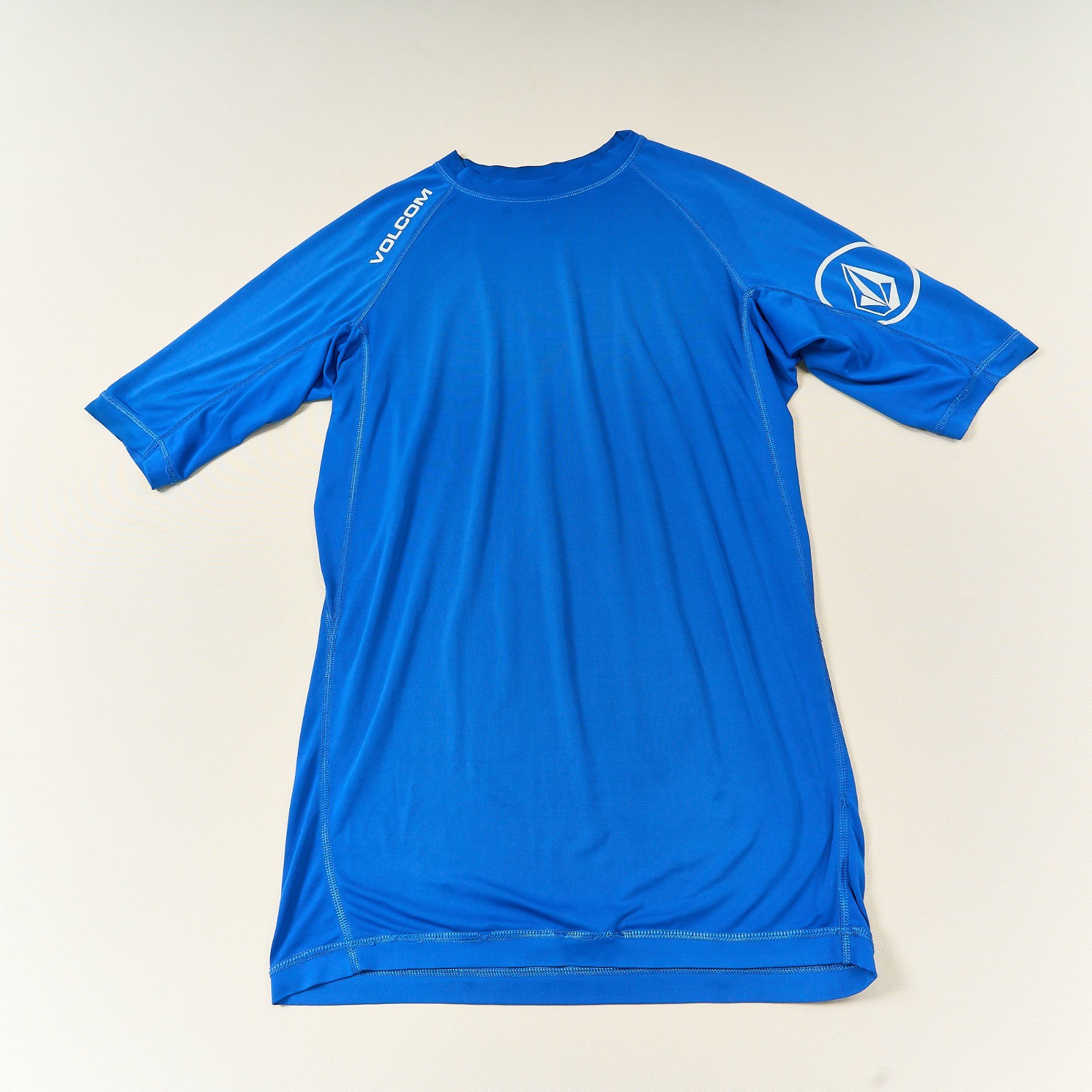 Volcom Rash Guard Mens L Blue Raglan Sleeve Pullover Swim Surf 29″ Long