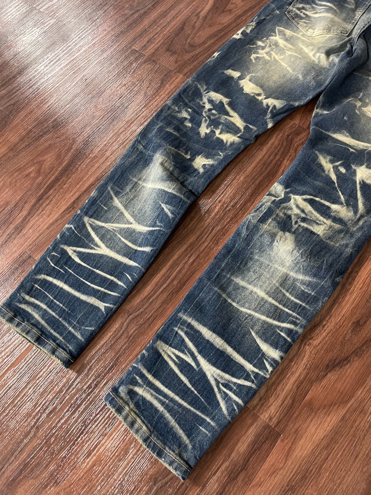 NEW purple Brand Bleached Distressed Jeans Frayed Blue Straight Fit