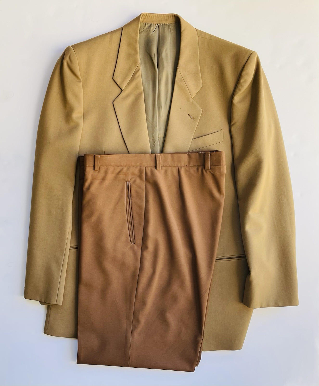 GIORGIO ARMANI Khaki Tan Sport Coat Blazer Jacket, 2 Button No Vents & Trousers