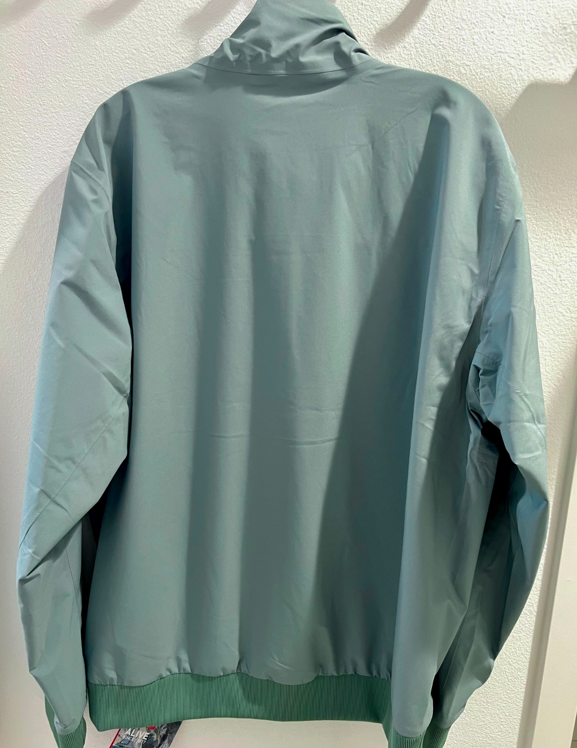 NWT Helly Hansen Men’s HP Racing Bomber Jacket Windbreaker, Cactus Green, Large