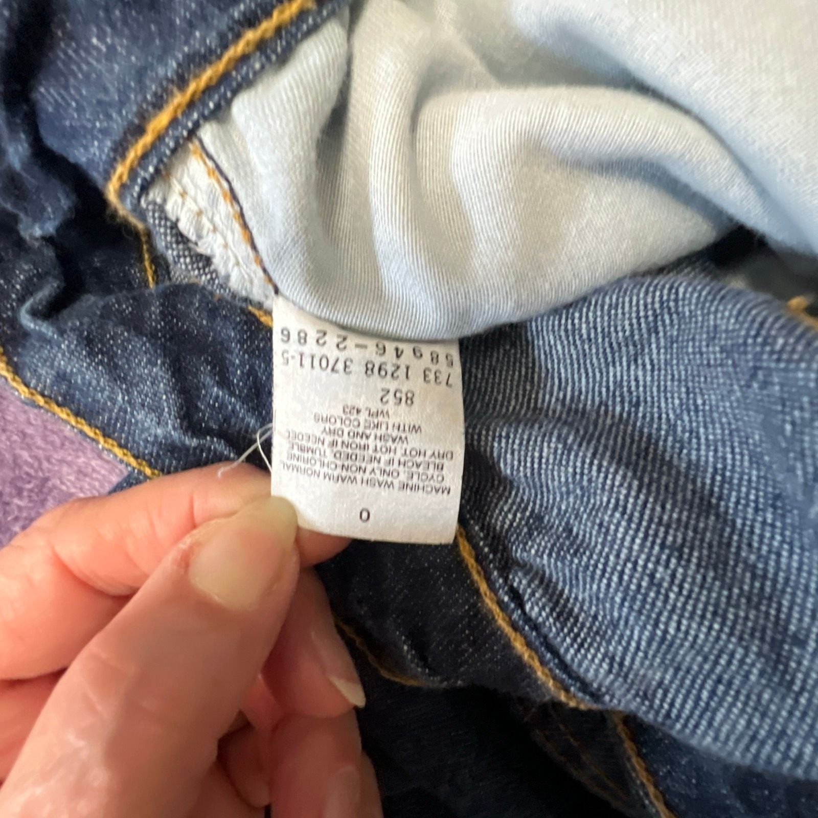 Vintage Levi’s Two-Horse Brand Blue Denim Carpenter Work Pants Size 12 MED