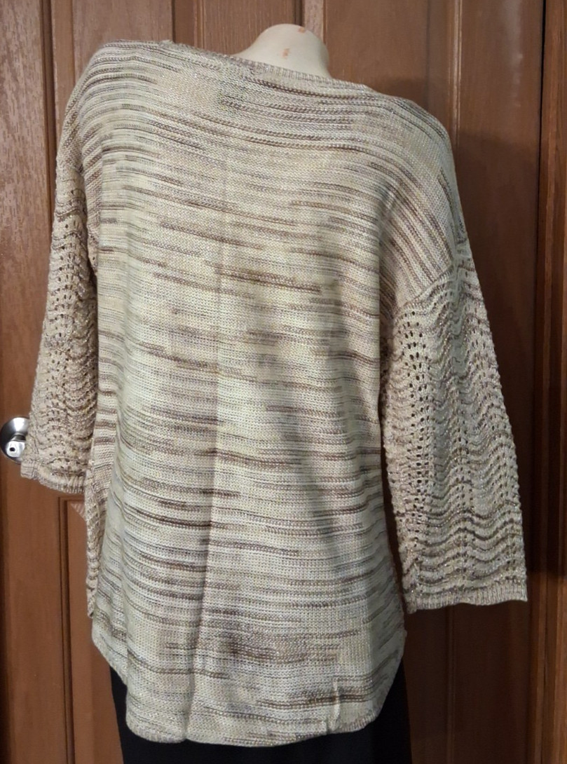 New Directions Crocheted Sweater Pullover Tan and Gold Bracelet Sleeves Size XL