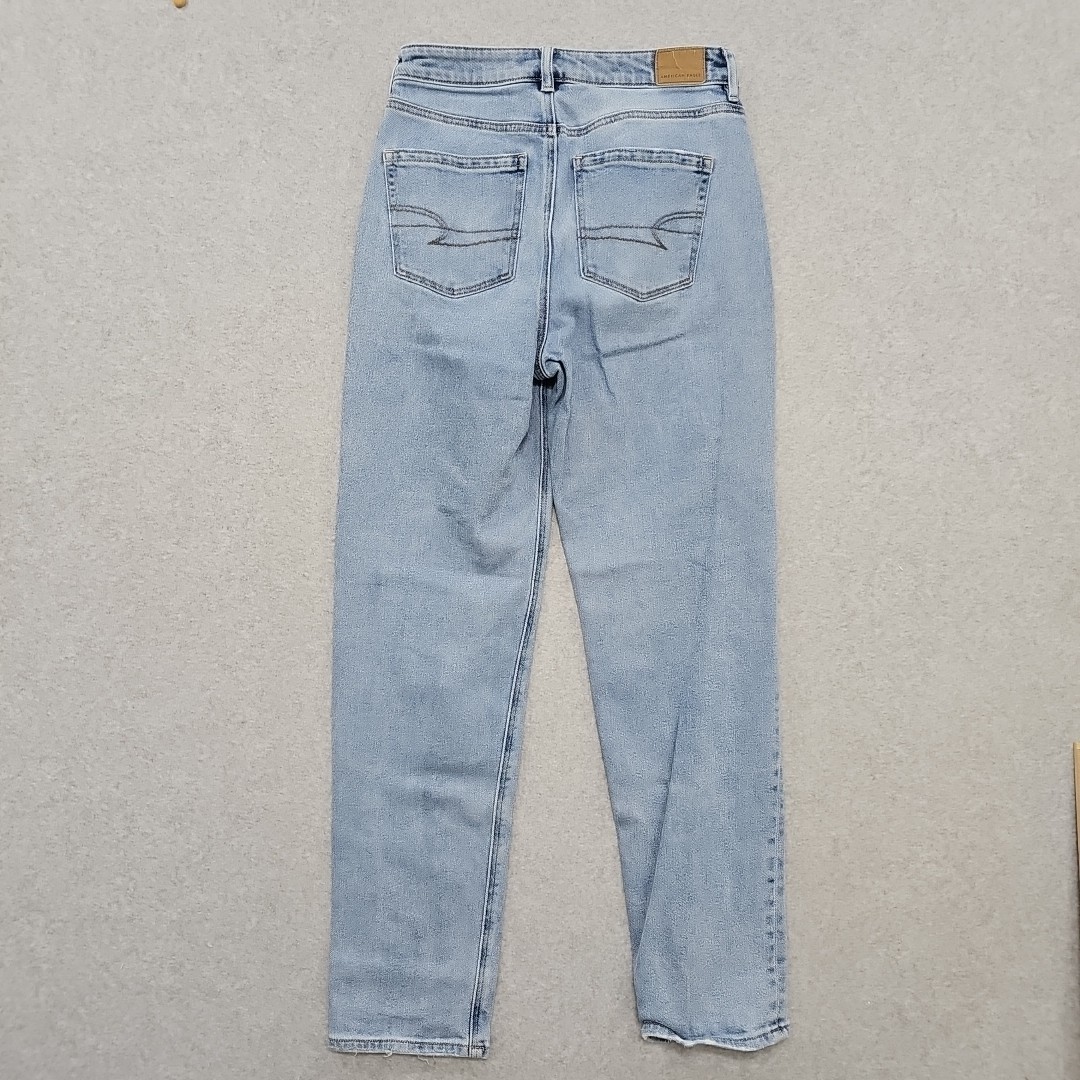 American Eagle Jeans Women’s Sz 4 Blue Strigid Mom High Rise Straight Light Wash