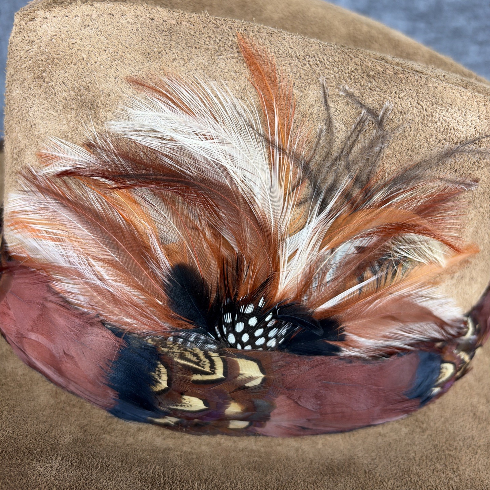 Winfield Cover Co. Cowboy Hat – Brown Suede & Feather Headband – Size 46 XLarge