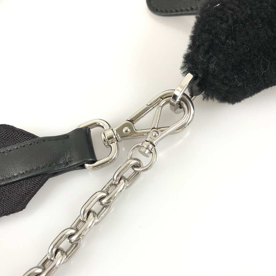 PRADA Re-Edition 2005 1BH204 Wool Shoulder bag