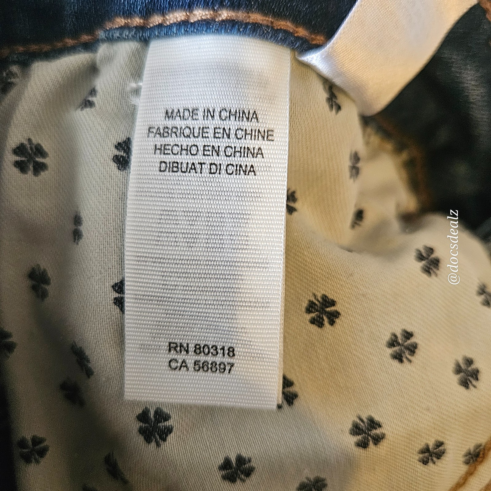 Lucky Brand Jeans Distressed Bootleg Women’s Size 2/26 R