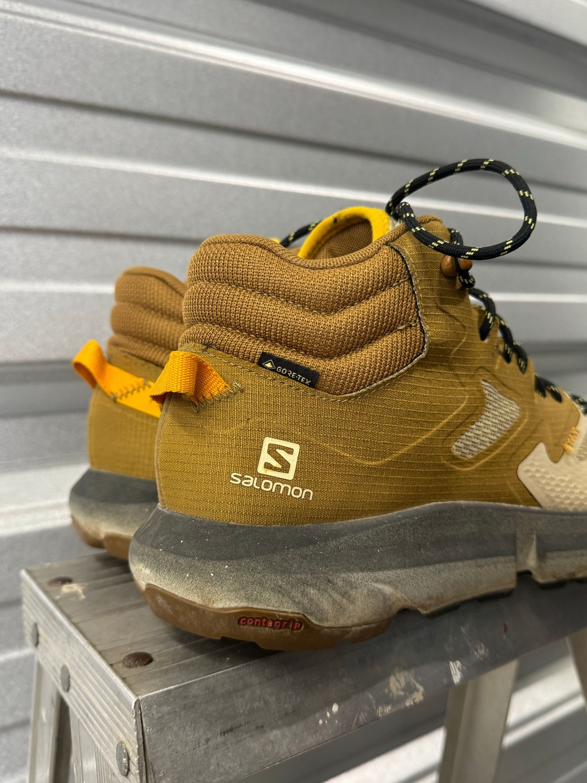 Salomon Predict Hike Mid Gore-Tex Hiking Trail Shoes – Size 9US