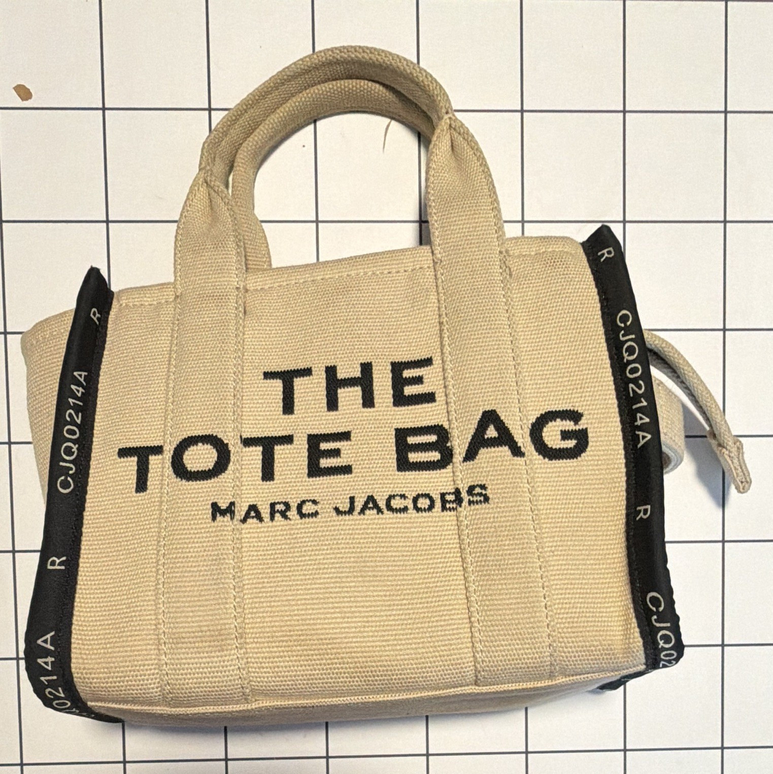 Marc Jacobs The Tote Bag Mini Beige/Black Zip Top Handle Detachable Strap Silver