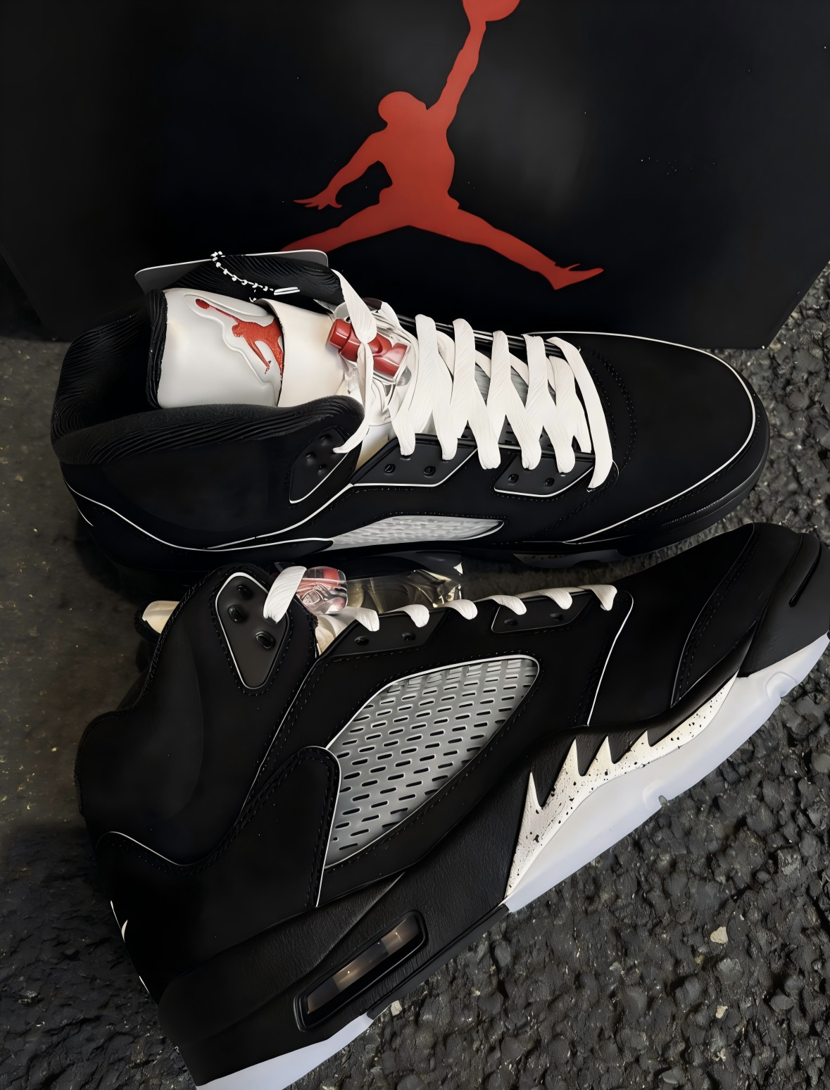 Jordan Air Jordan 5 Retro OG “Black Metallic Reimagined” Basketball Shoes